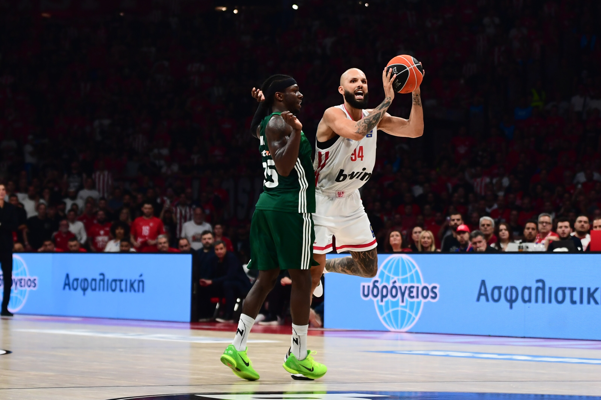 Ο Ολυμπιακός δημοσίευσε replay από άλλη κάμερα για τη φάση Ναν-Φουρνιέ