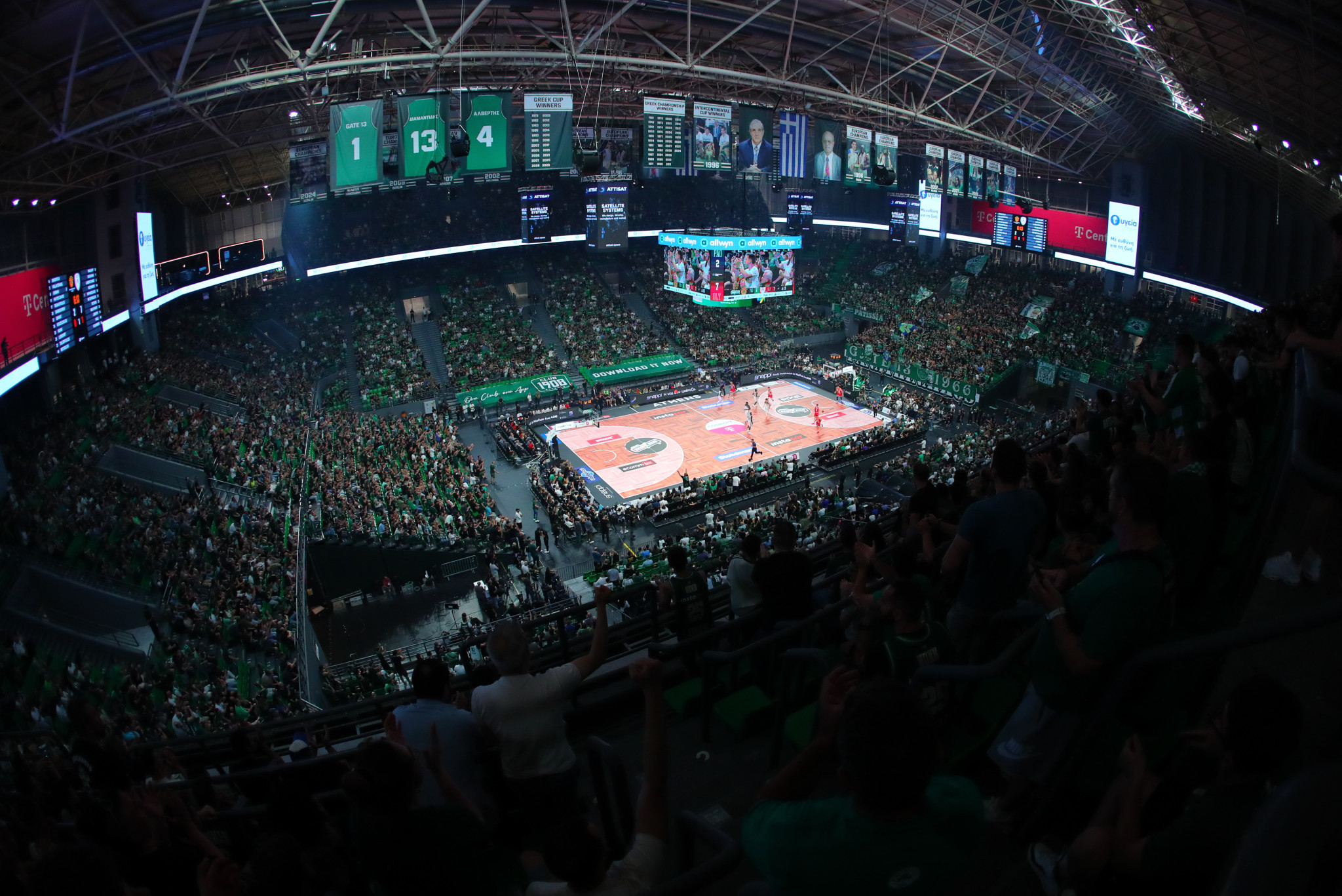 Κατάμεστο το T-Center για την προβολή του Game 5 - Πόσες θέσεις απομένουν για το sold out