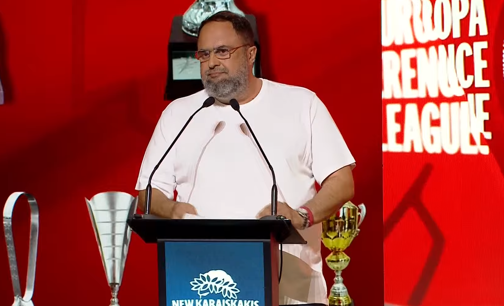 Μαρινάκης: «Όλοι είναι νάνοι μπροστά στον Ολυμπιακό - Ευχαριστώ τον Σωκράτη Κόκκαλη»