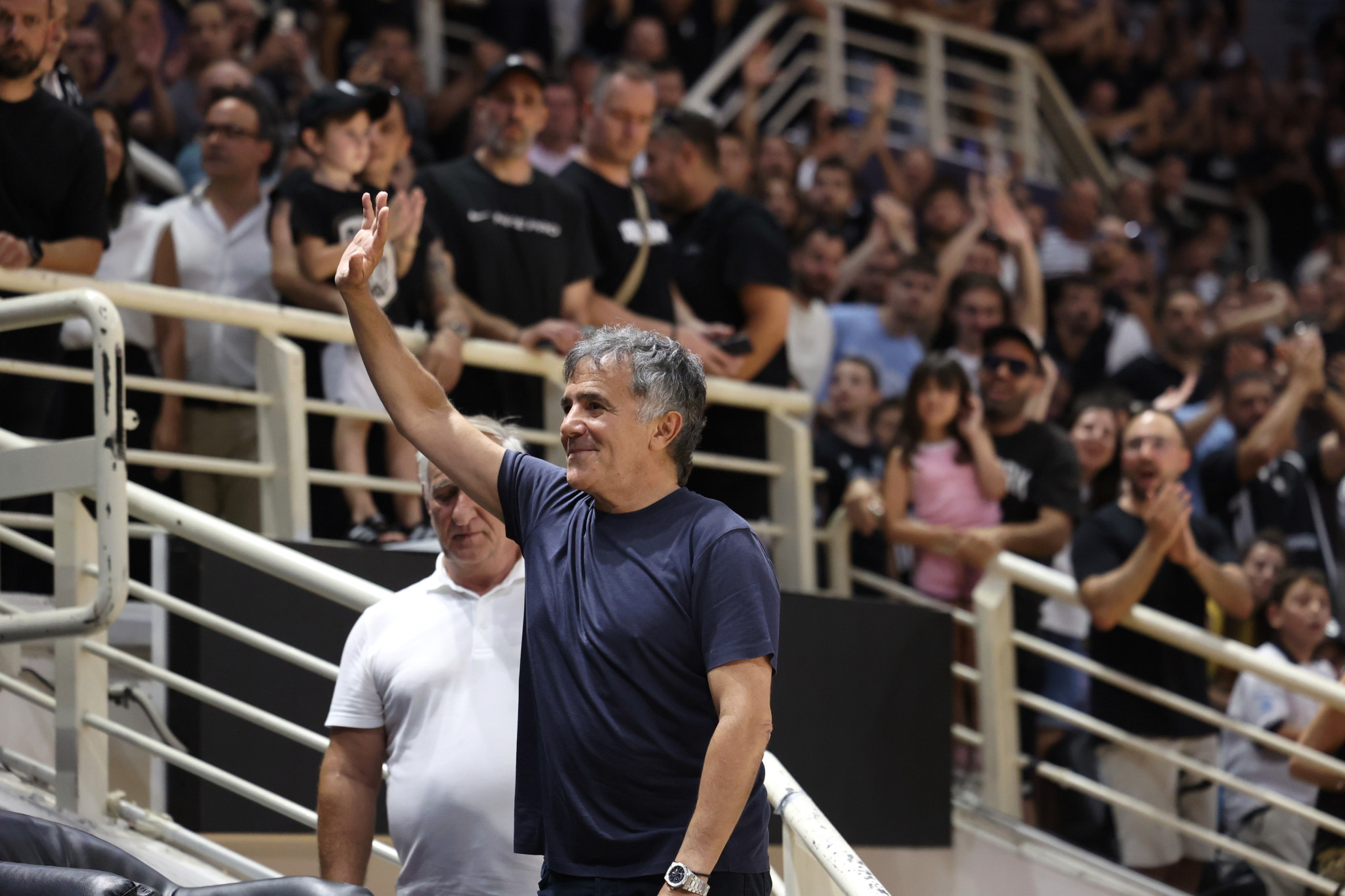Ο Τέλης Μυστακίδης υποκλίθηκε στον κόσμο του ΠΑΟΚ