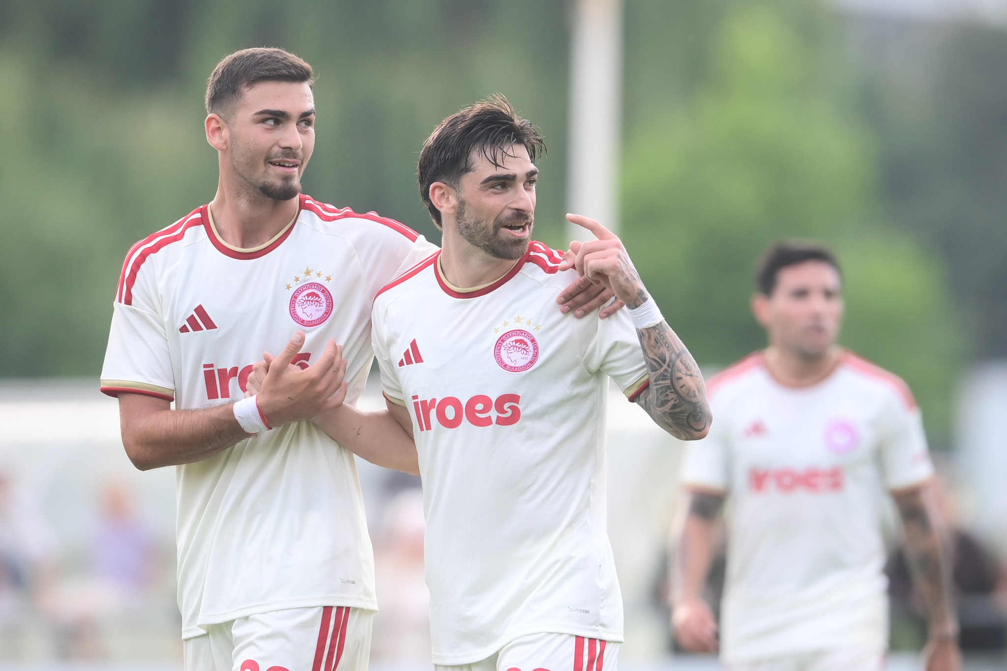 Ολυμπιακός - Φορτούνα Σιτάρντ 3-1: Ονειρικό ντεμπούτο Ζότα Σίλβα με χατ τρικ και άνετη νίκη για τους Πειραιώτες