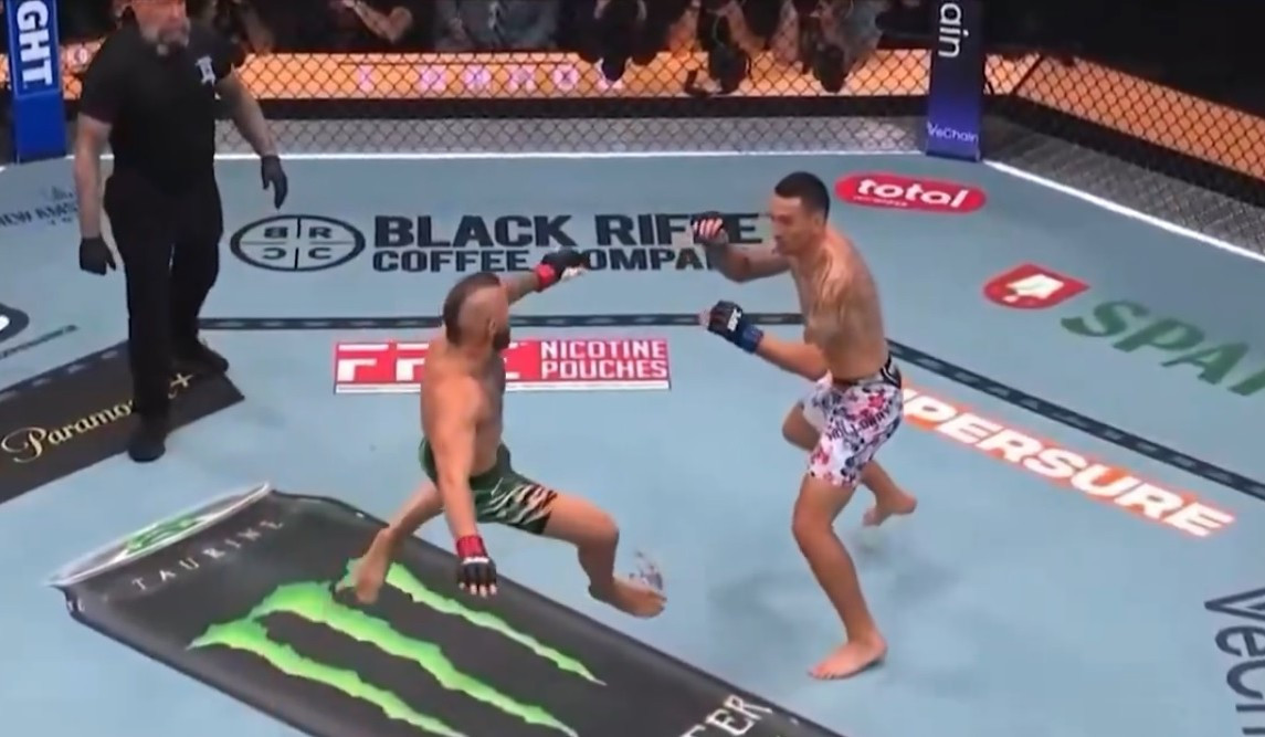 Φιάσκο η επιστροφή McGregor με τον Holloway: Τον πρόδωσε το σώμα του σε 70 δευτερόλεπτα  (video)