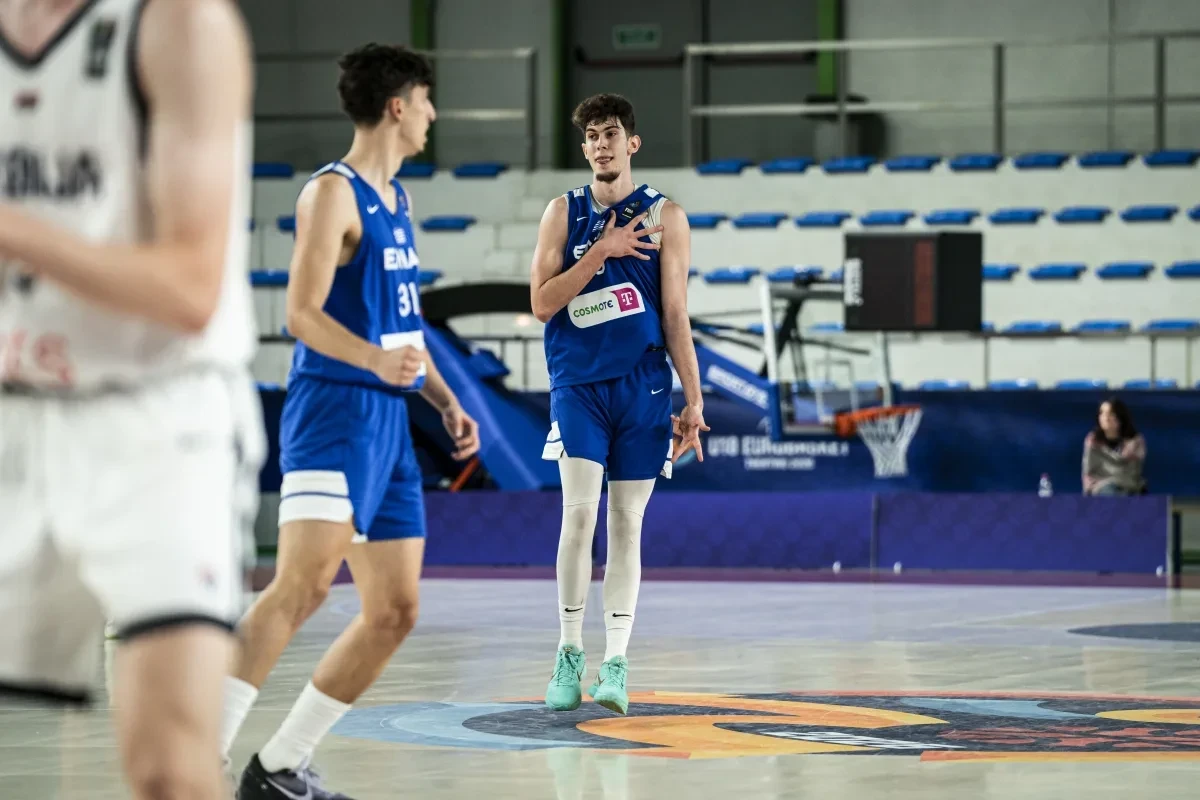 Με ηγέτη τον Χατζηλάμπρου και καθοριστικό Χαρτώνα η Εθνική Εφήβων στους «8» του Eurobasket U18