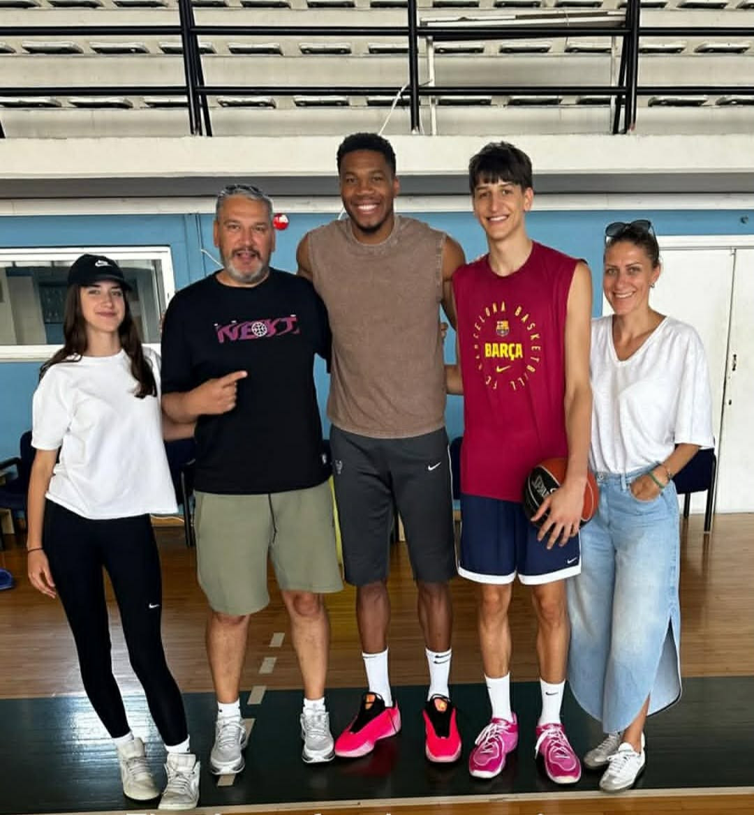 Μαθήματα από τον Greek Freak: Ο Νίκολα Κουστούριτσα προπονήθηκε με τον Γιάννη Αντετοκούνμπο