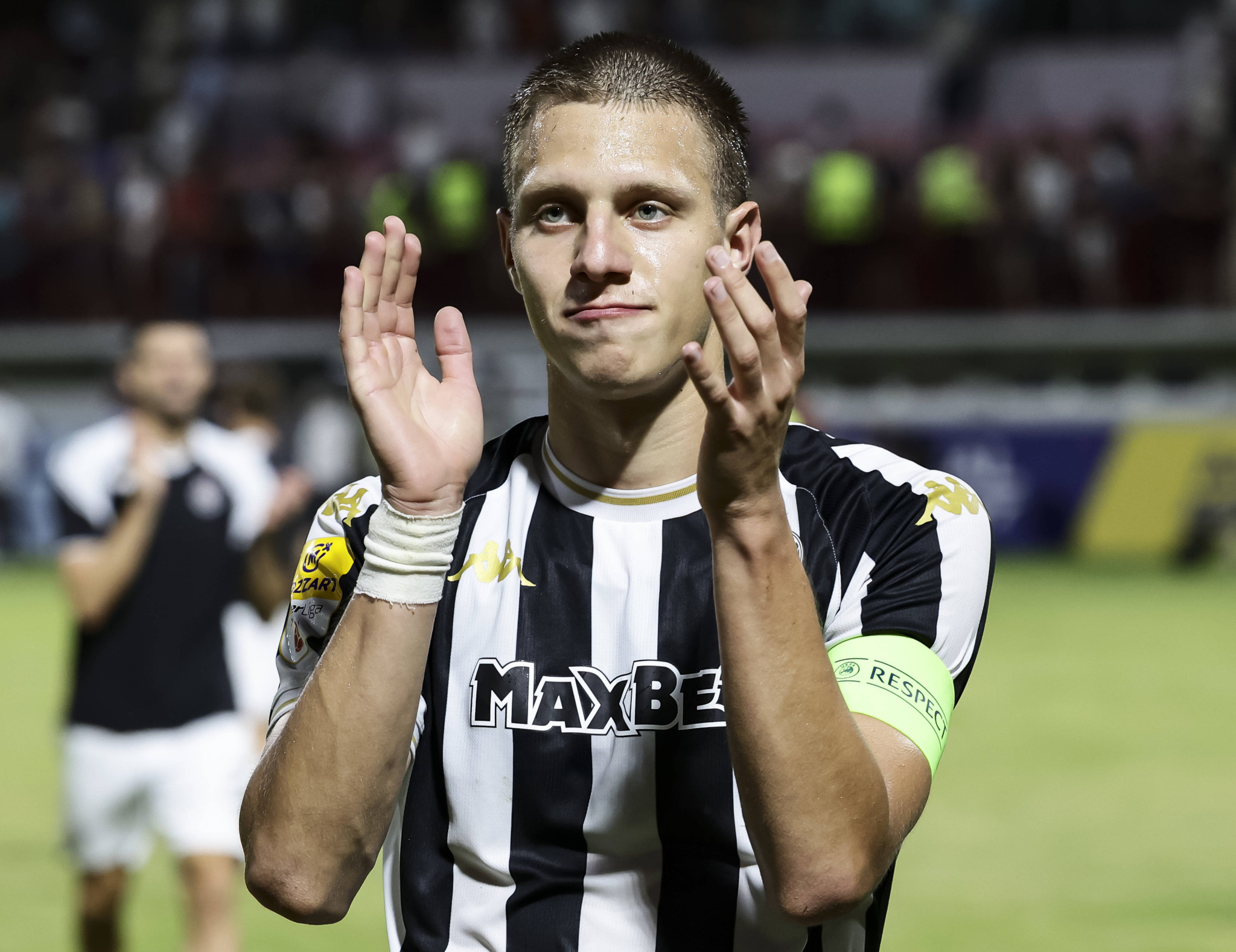 «Στην Σερβία για να τσεκάρει το wonderkid της Παρτιζάν, Ούγκρεσιτς ο Κοτσόλης»