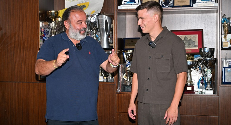 Ο διάλογος Βιτάλις - Ηλιόπουλου: «Υπόσχομαι να πεθάνω για την ΑΕΚ στο γήπεδο»