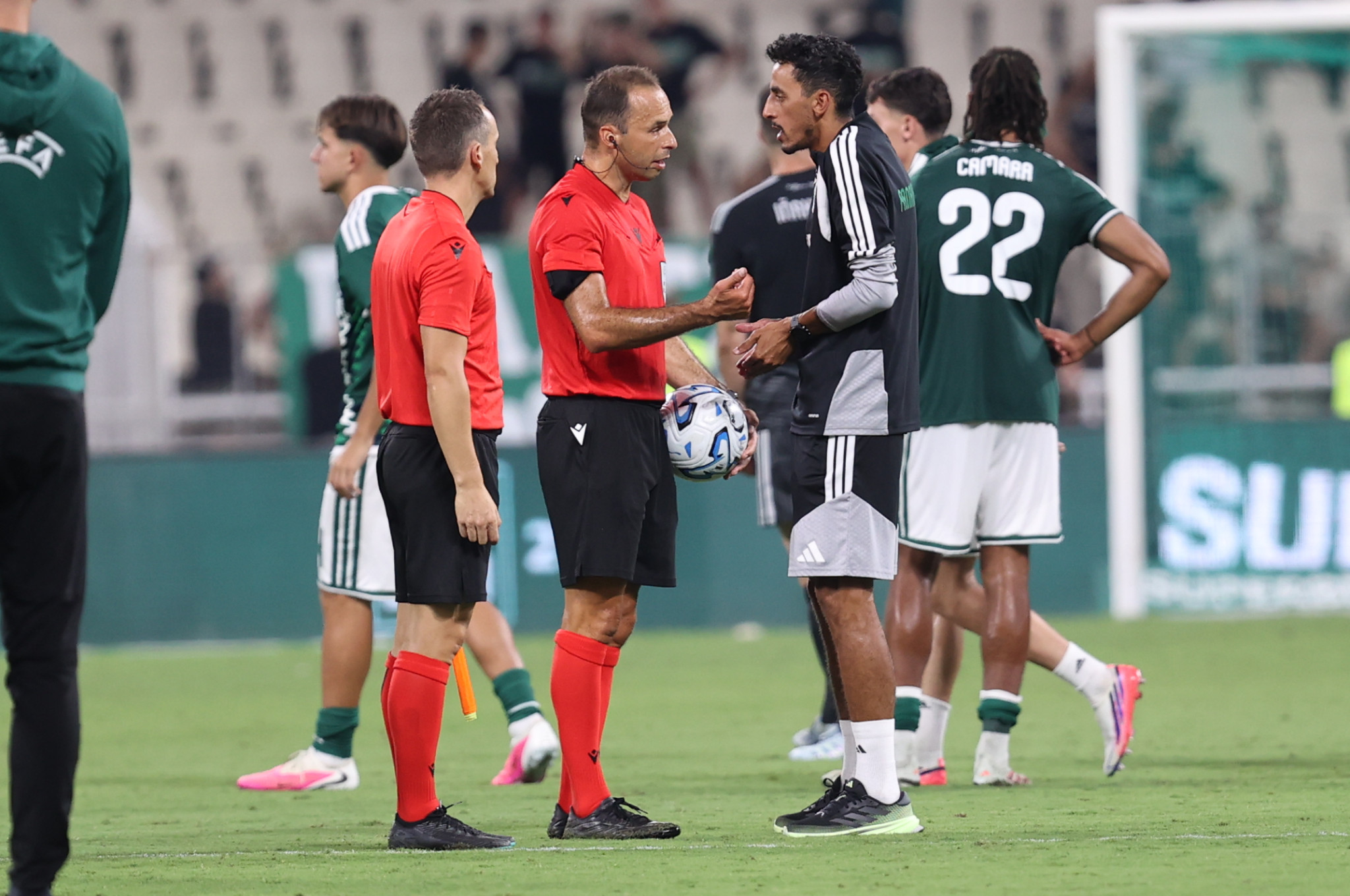 «Μετωπική» Παναθηναϊκού με UEFA για τις διαιτητικές αποφάσεις