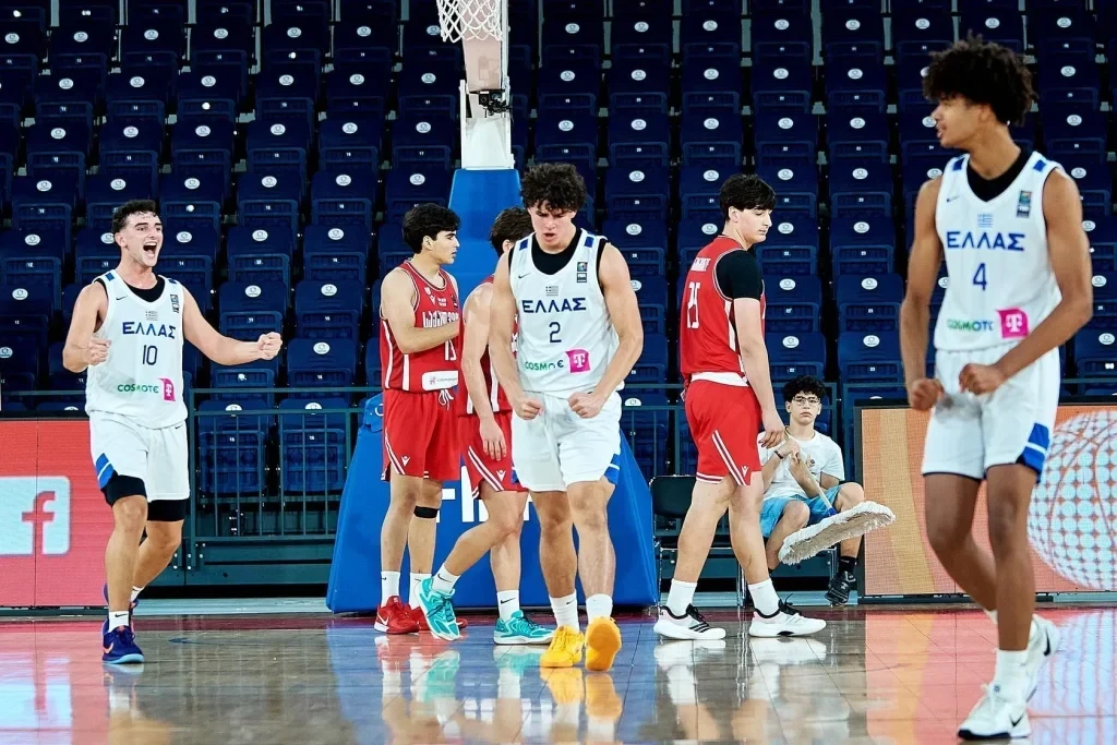Για την πρόκριση στους «8» η Εθνική Παίδων απέναντι στη Σλοβενία