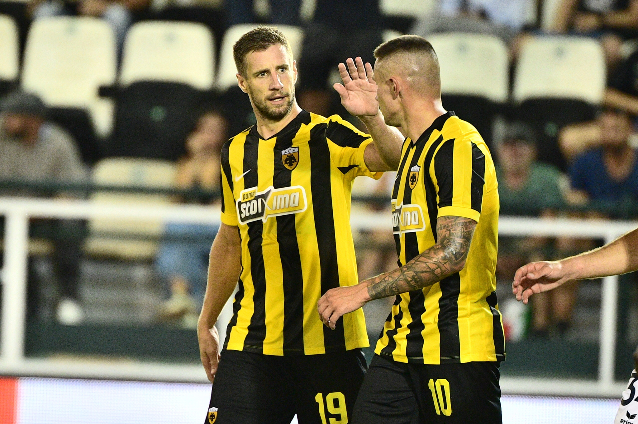 Εξυπνη ασίστ του Μαρίν, με πλασέ ο Βάργκα το 0-1 της ΑΕΚ (video)