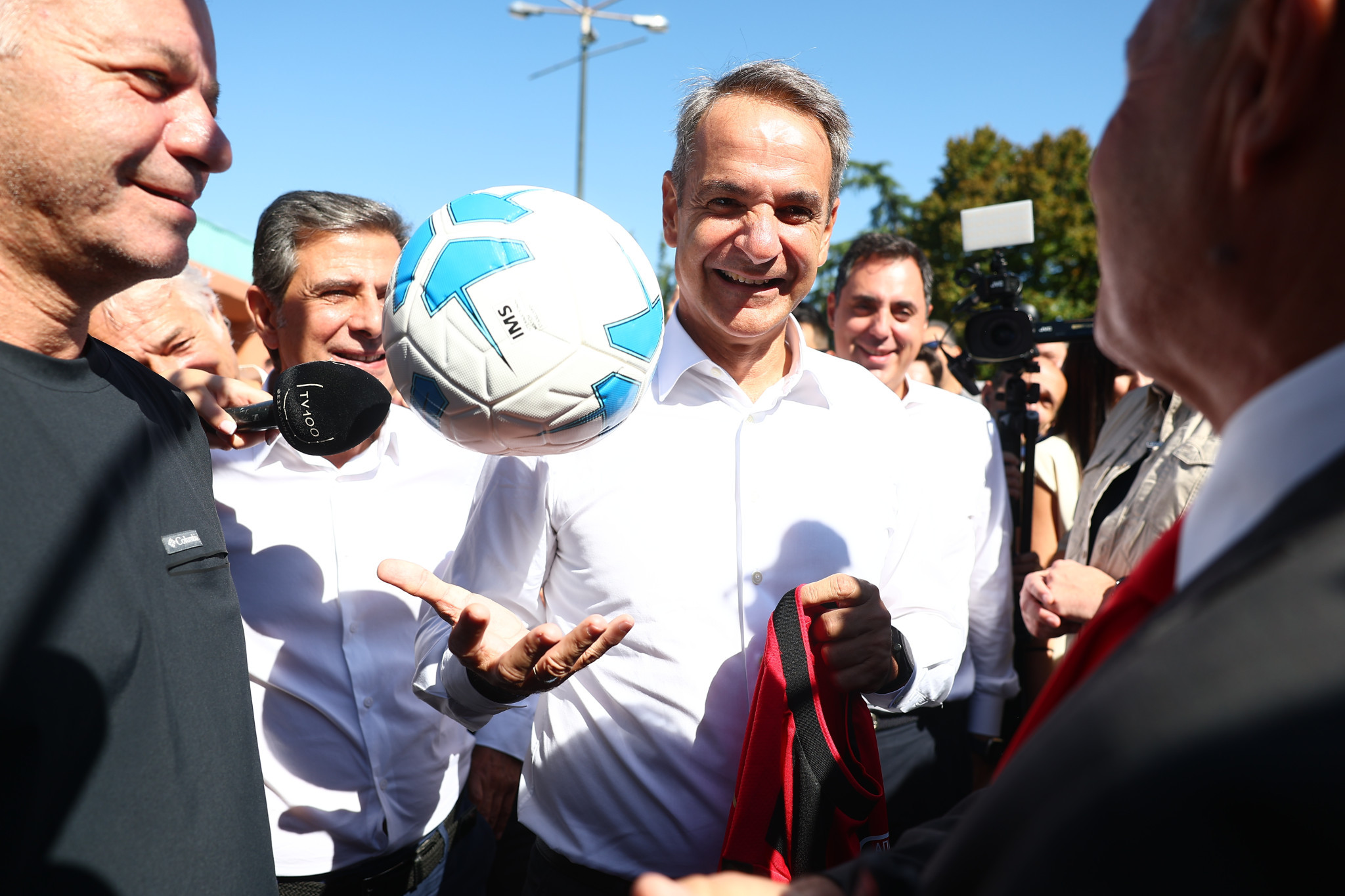Ο επικός διάλογος του Μητσοτάκη με τον πρόεδρο του Απόλλωνα Καλαμαριάς - «Αντε με το καλό στη Super League»