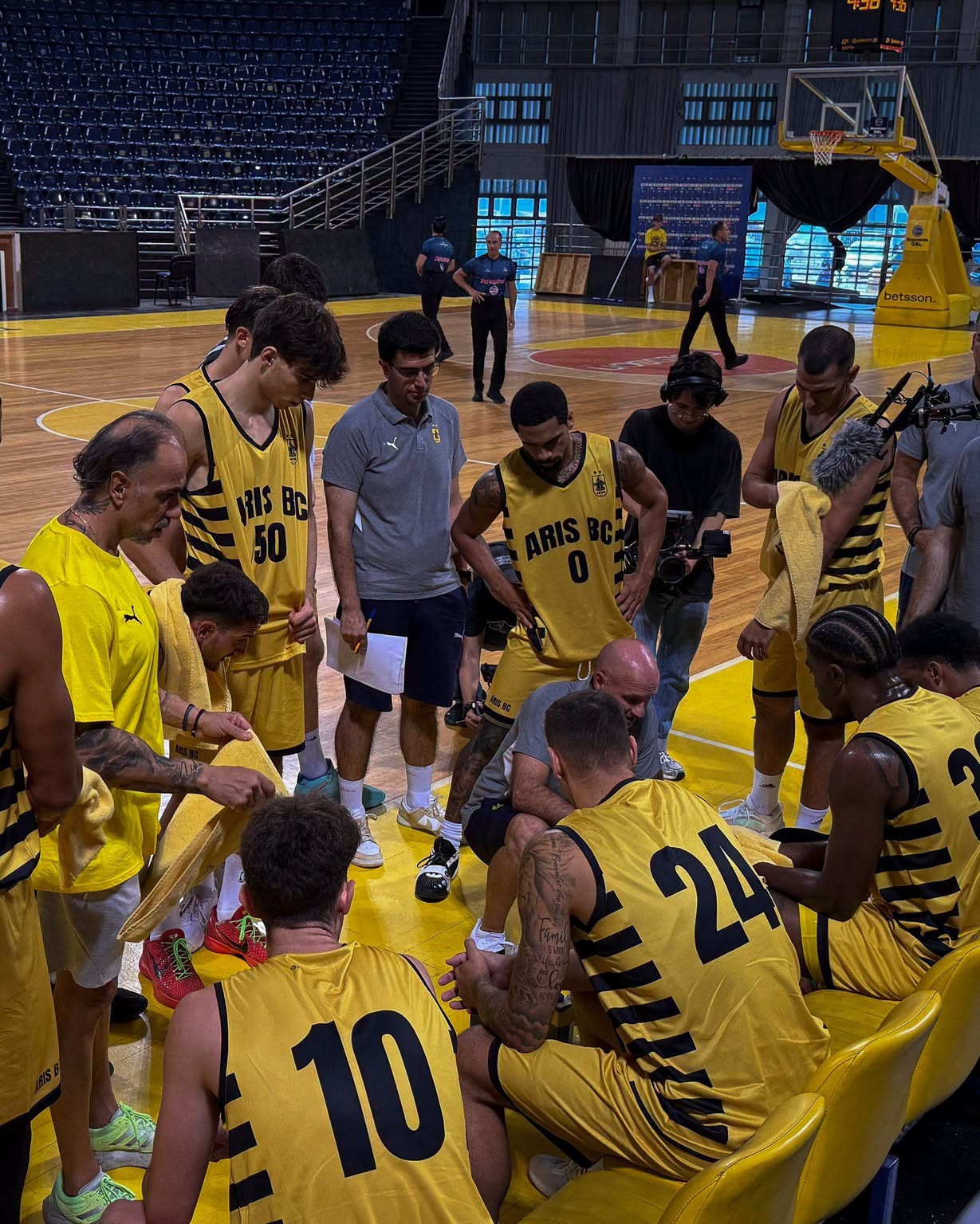 Με πτήσεις τσάρτερ στα εκτός έδρας του EuroCup ο Άρης