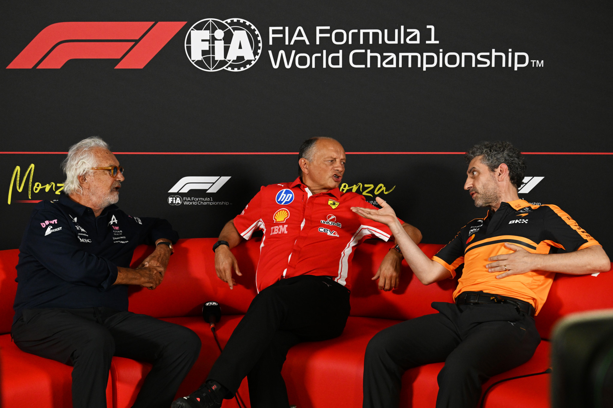 Χαμός στη Μόντσα: Ο Μπριατόρε τα έβαλε με τη McLaren μετά την απώλεια του βάθρου του Γκασλί (videos)