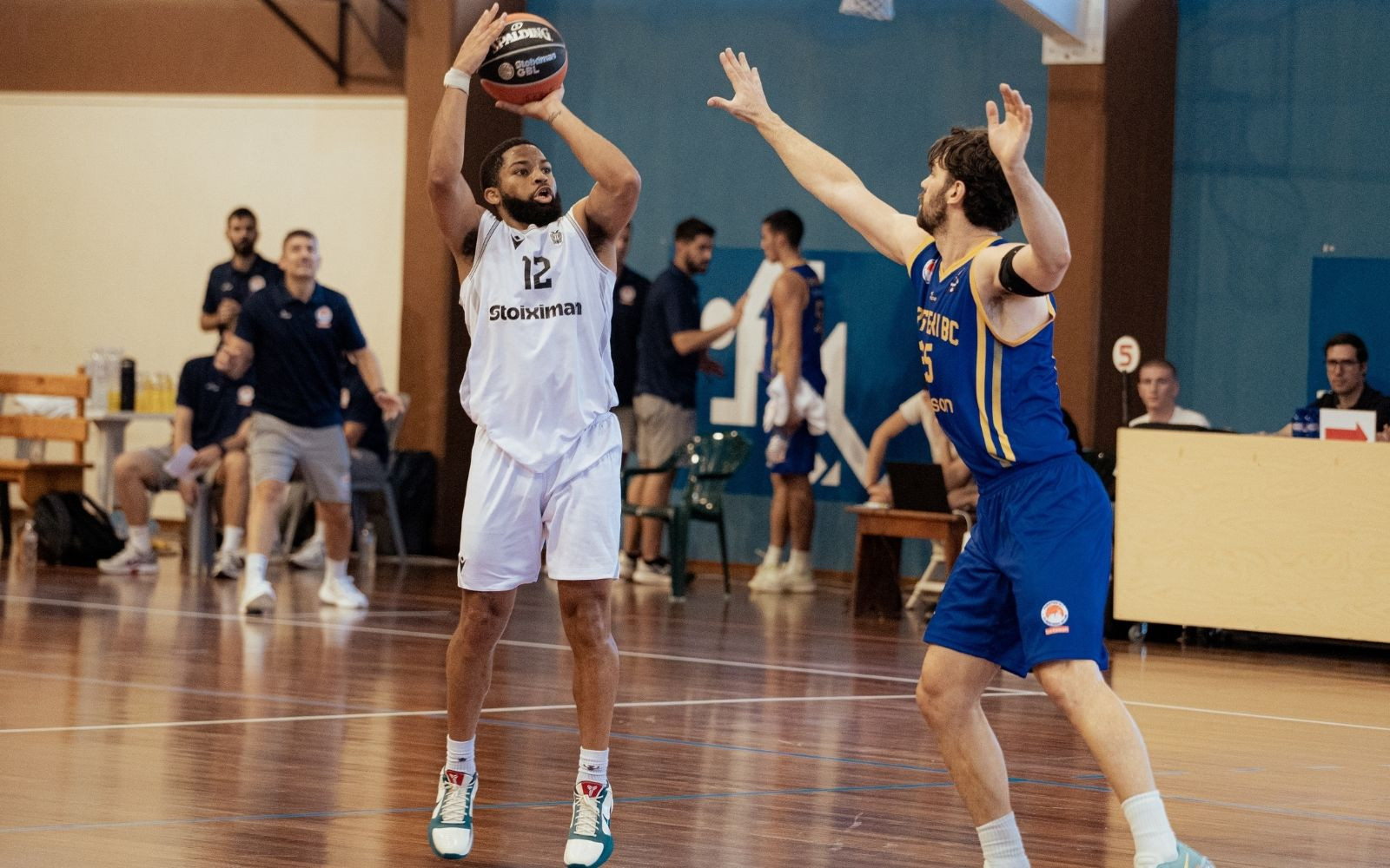 ΠΑΟΚ – Περιστέρι 84-82: Χάτζινς μπροστάρης, Χουγκάζ ξανά στο παρκέ στη φιλική νίκη του Δικεφάλου