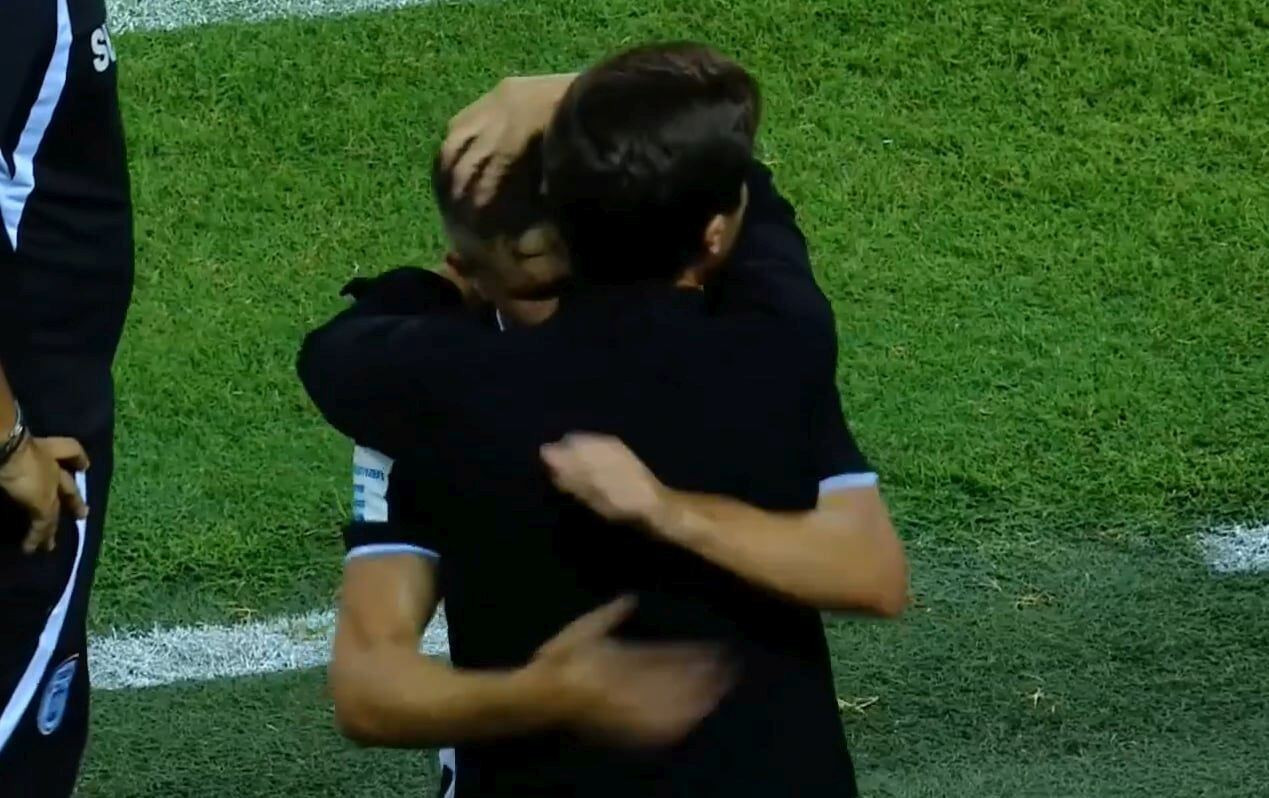 Ο Πέλκας έκανε το 2-0 για τον ΠΑΟΚ και έτρεξε να το αφιερώσει στον Λίσι (photo)