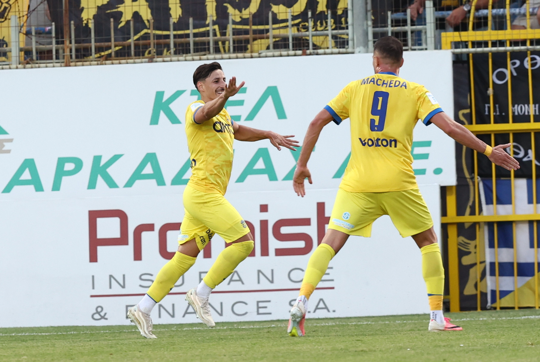 Μεγάλο λάθος του Μουκουντί, ο Μπαρτόλο το 1-1 του Αστέρα AKTOR (video)