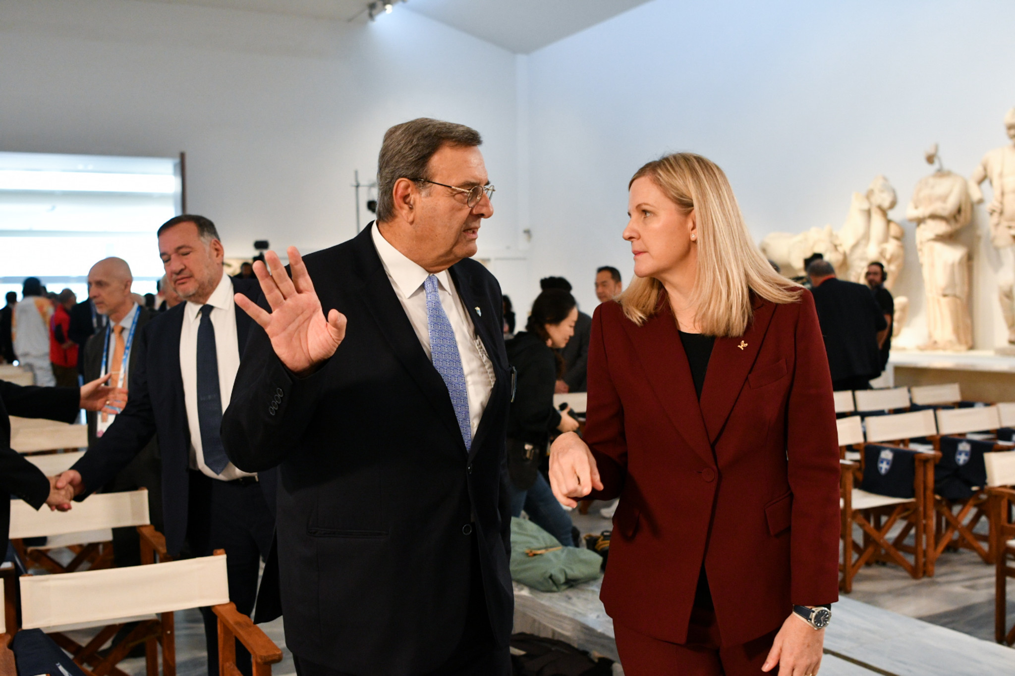 Στην Ελλάδα η Πρόεδρος της ΔΟΕ: Θα επισκεφθείί το κολυμβητήριο του Ζαππείου και το Καλλιμάρμαρο