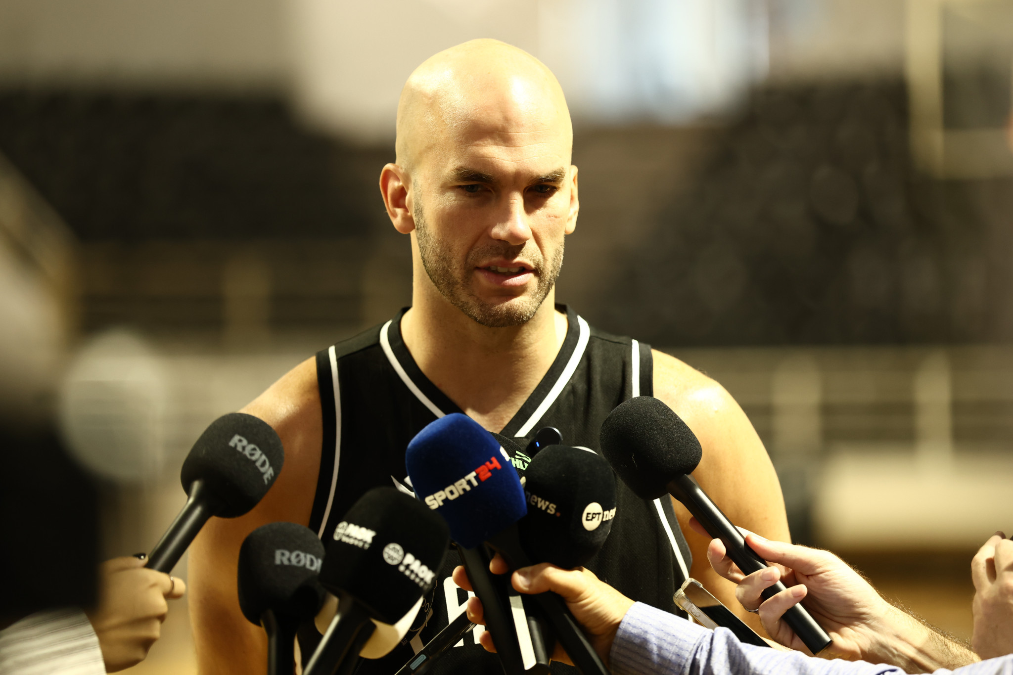 Καλάθης: «Στόχος να διεκδικήσουμε το EuroCup – Είναι καλό να υπάρχει πίεση»