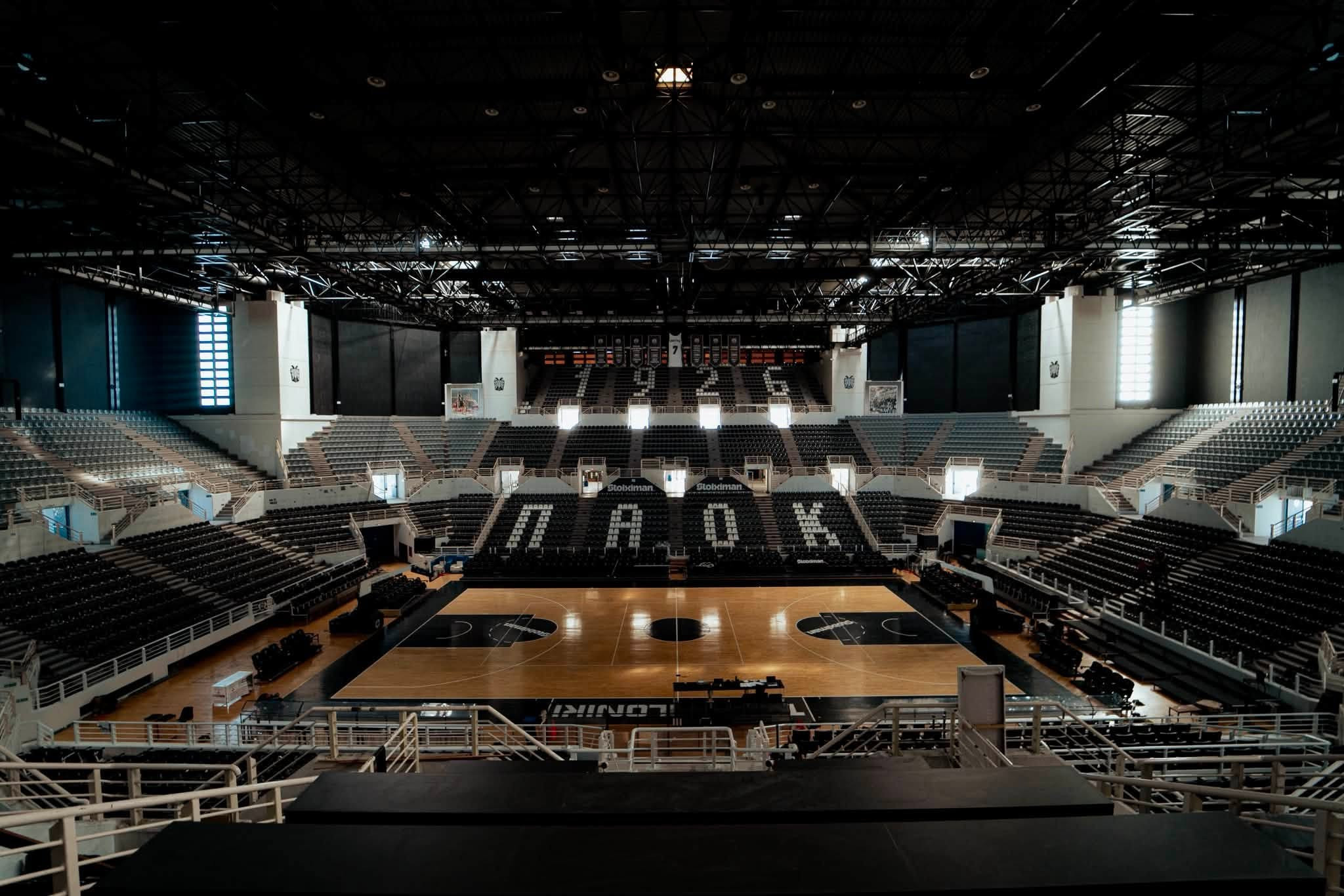Αλλάζει όψη το PAOK Sports Arena – Εντυπωσιακά πλάνα από το ανανεωμένο «Παλατάκι»