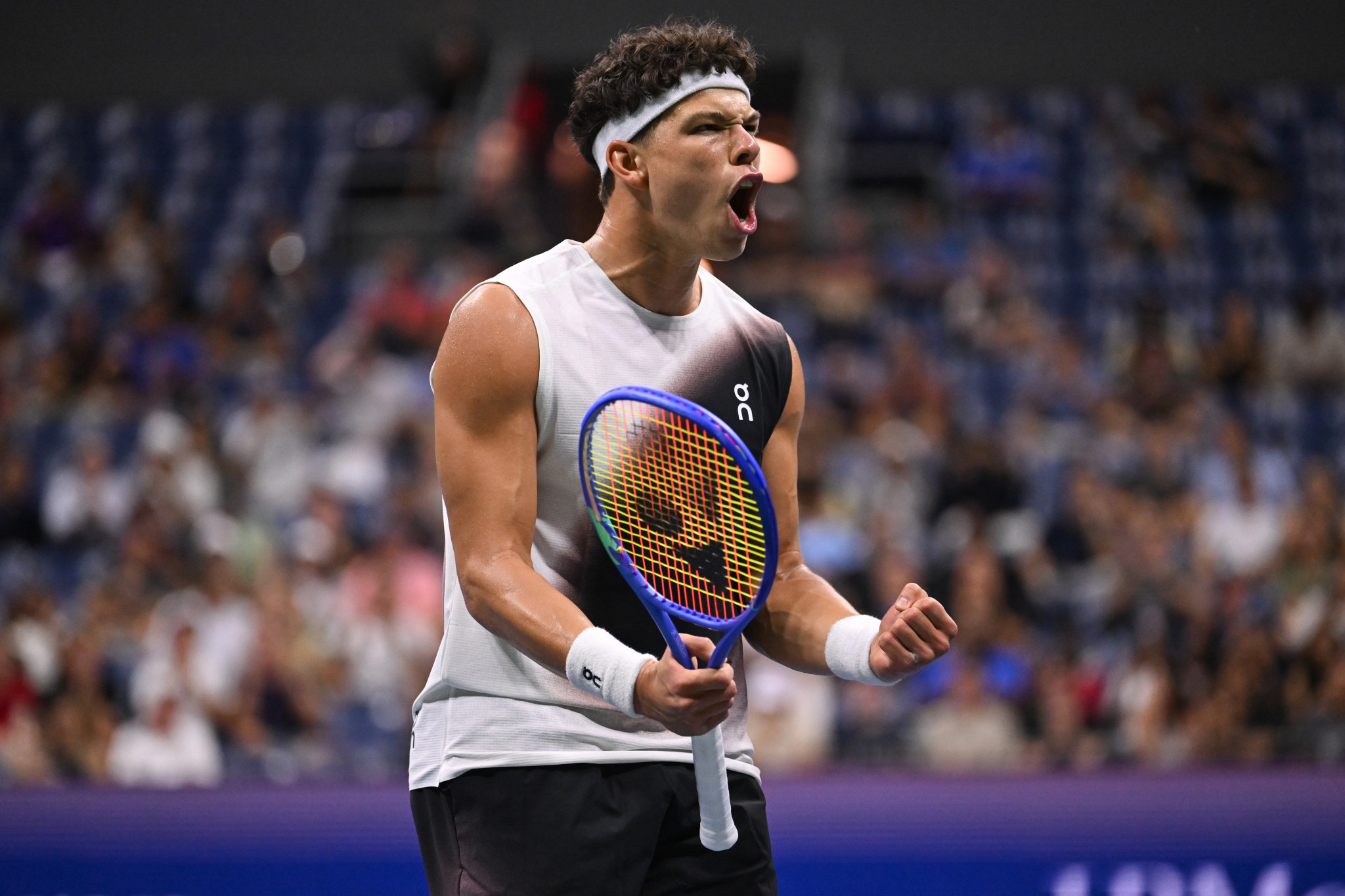 US Open: Θρίαμβος του Σέλτον επί του Αλκαράθ σε «θρίλερ» που κράτησε μέχρι τα ξημερώματα!