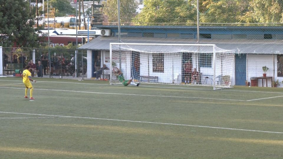 Μυθική εμφάνιση - Ο 18χρονος Ελληνας γκολκίπερ που έπιασε πέντε πέναλτι και χάρισε στην ομάδα του την πρόκριση! (video)