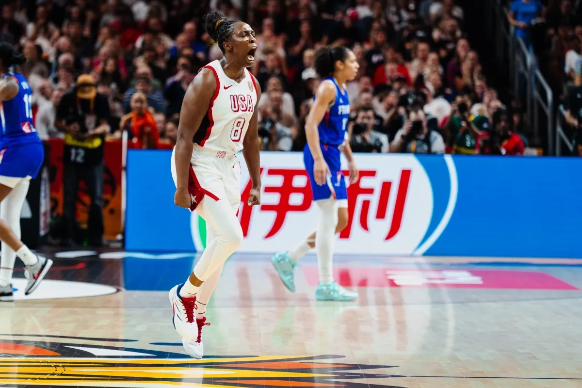 Η ανίκητη Team USA «πάτησε» τη Γαλλία στον τελικό και κατέκτησε το 5ο συνεχόμενο χρυσό