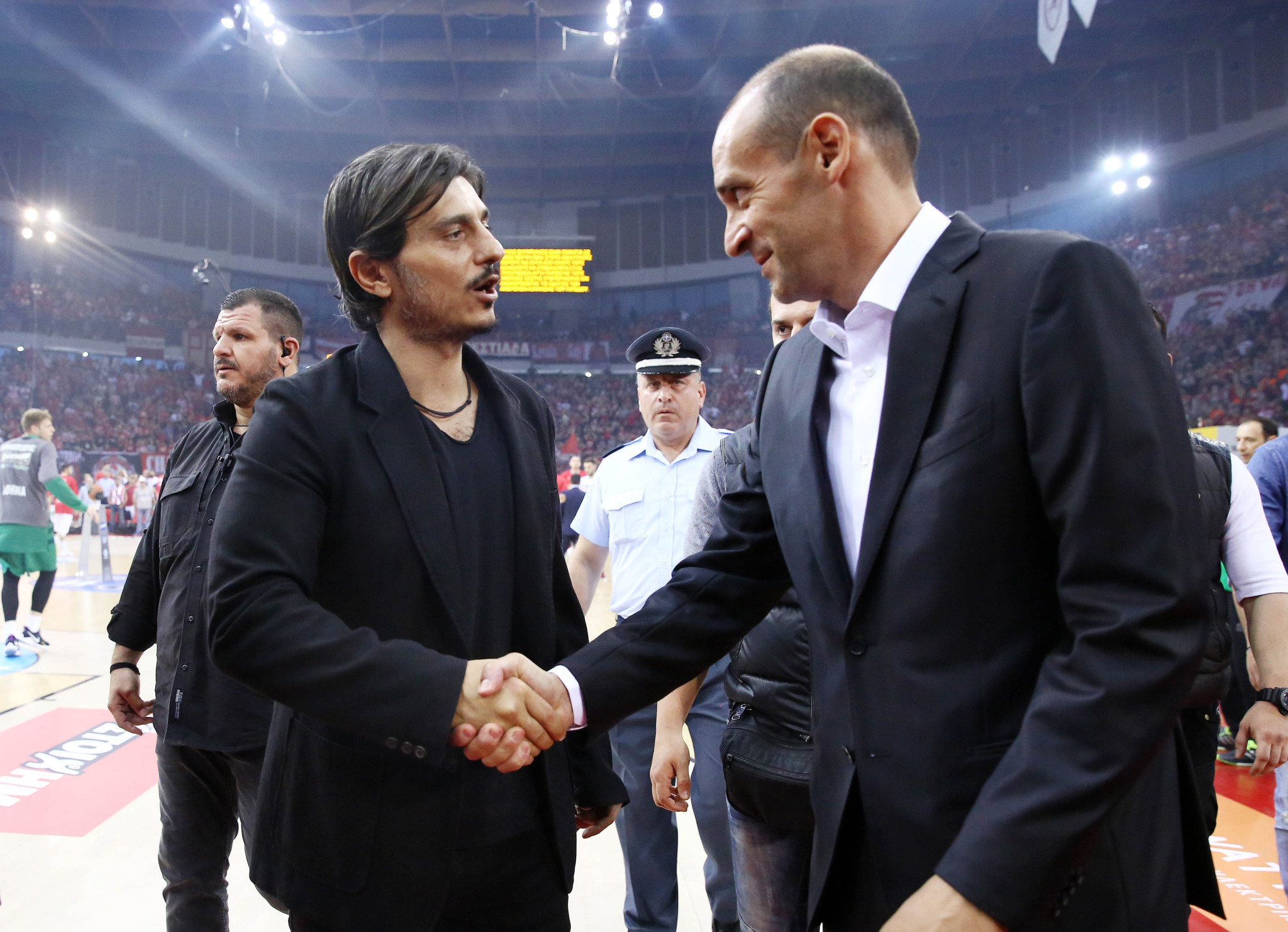 Στο ίδιο τραπέζι Γιαννακόπουλος και Αγγελόπουλοι: Ολα όσα περιμένουμε από το Κόμο της Ιταλίας