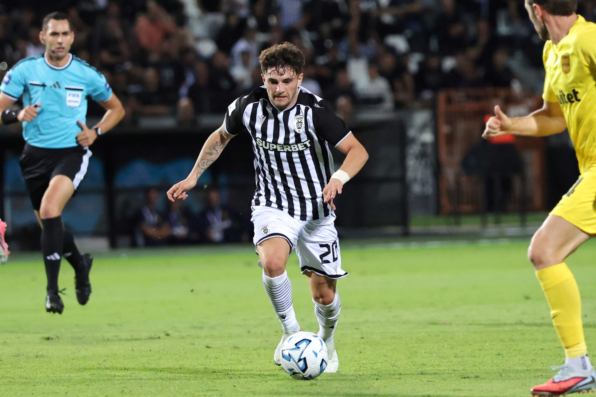 «Τρεις ομάδες της Bundesliga τσεκάρουν τον Ζαφείρη»