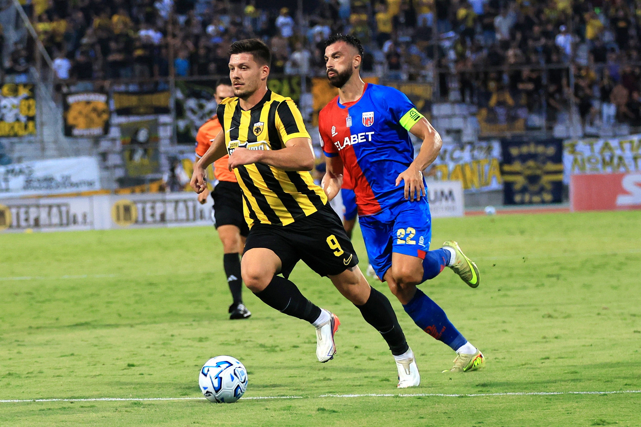 Τα highlights από τη σημαντική νίκη της ΑΕΚ στο Πανθεσσαλικό επί του Βόλου Elabet (video)