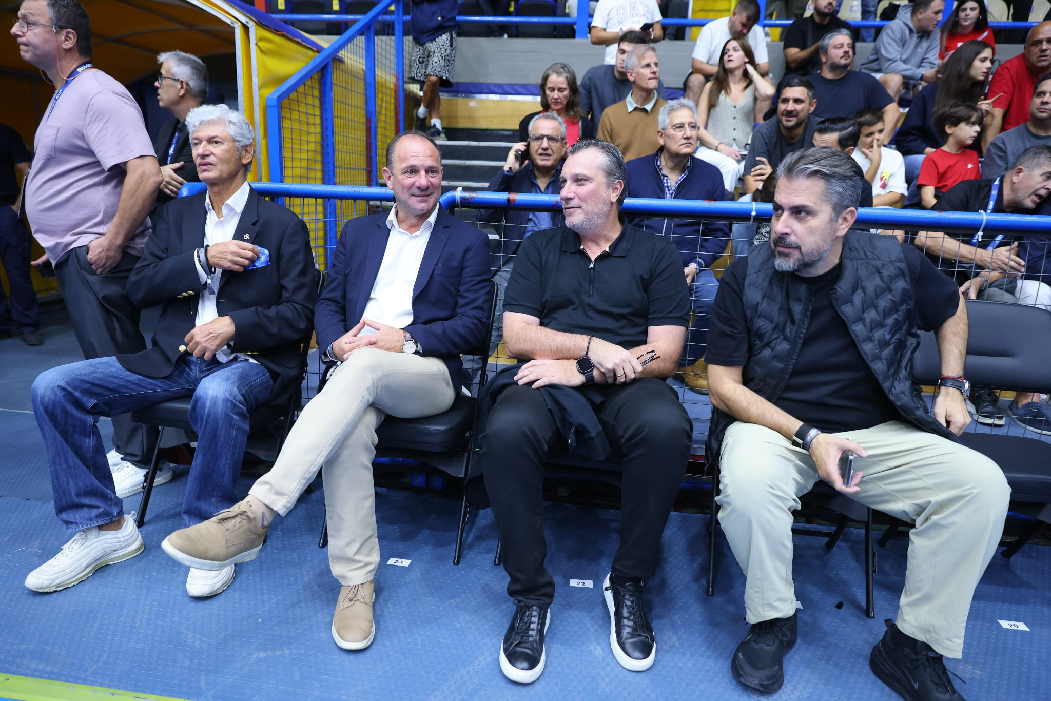 Μπαφές και Λεπενιώτης παρακολουθούν Παναθηναϊκός - ΠΑΟΚ μαζί με τον πρόεδρο του Προμηθέα