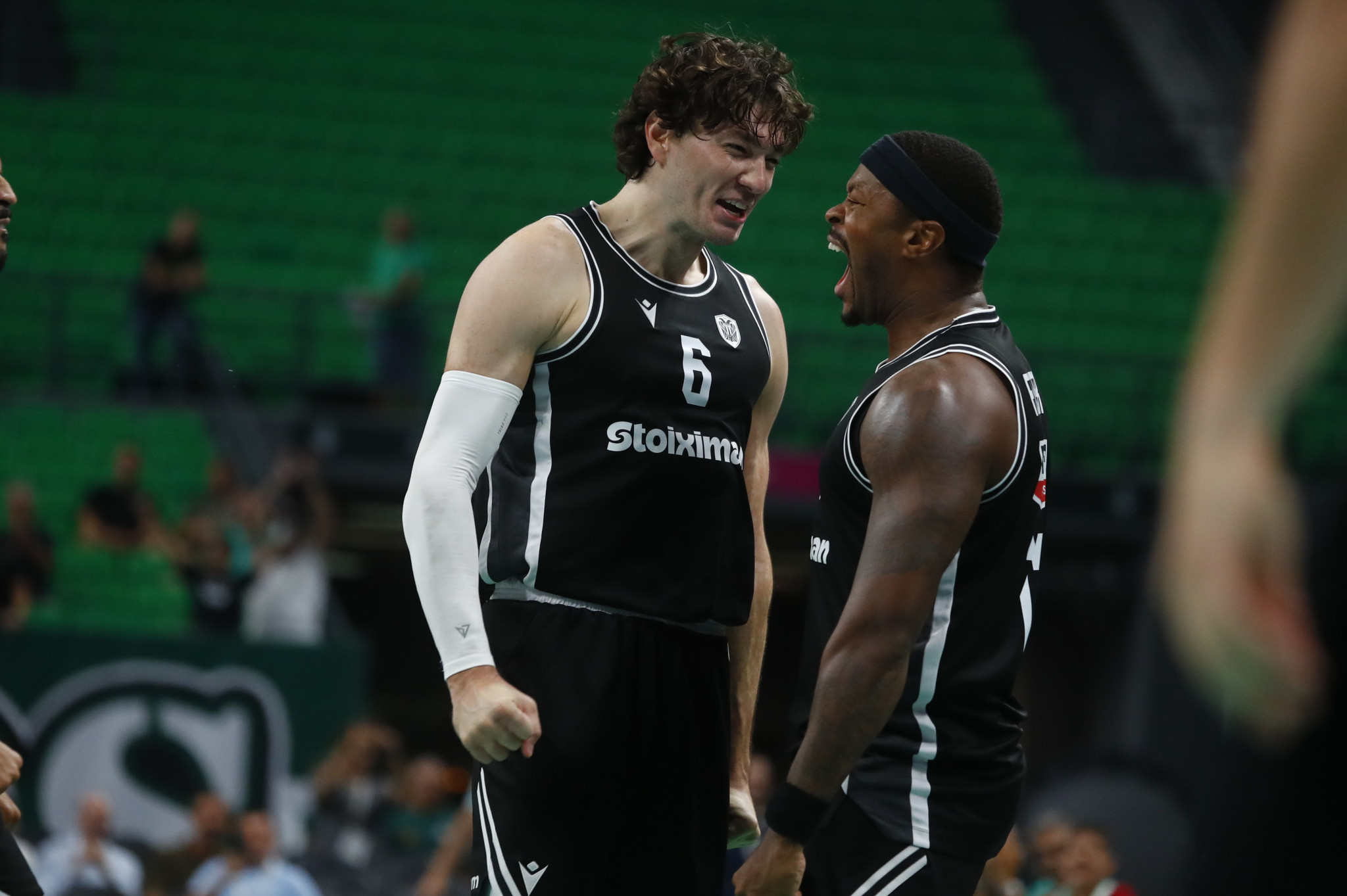 ΠΑΟΚ - Παρτίζαν 100 - 99: Το buzzer beater του Φόστερ και τα highlights της νίκης του Δικεφάλου