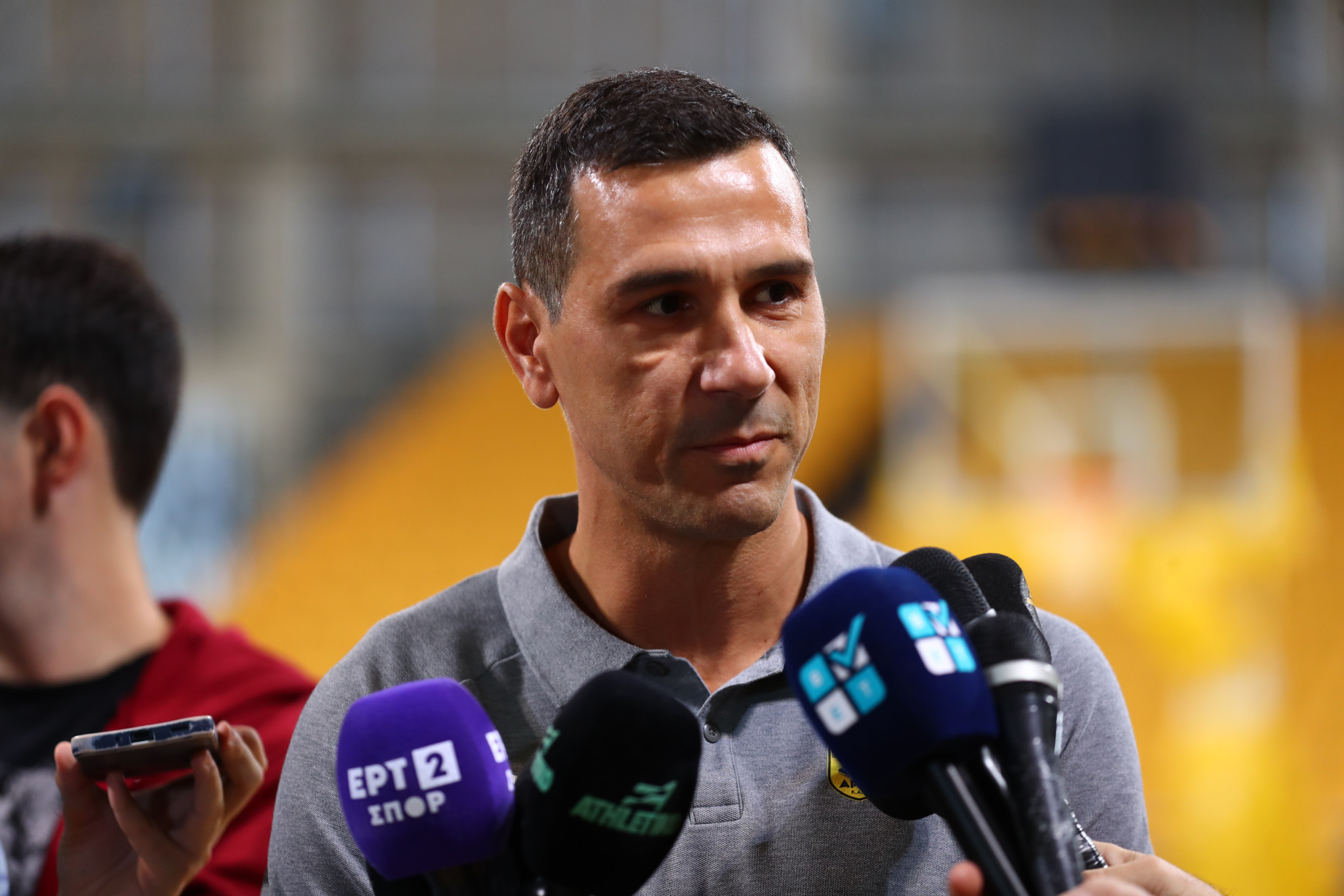Ζήσης: «Ο πήχης είναι ψηλά, να μην κρυβόμαστε πίσω από το δάχτυλό μας»