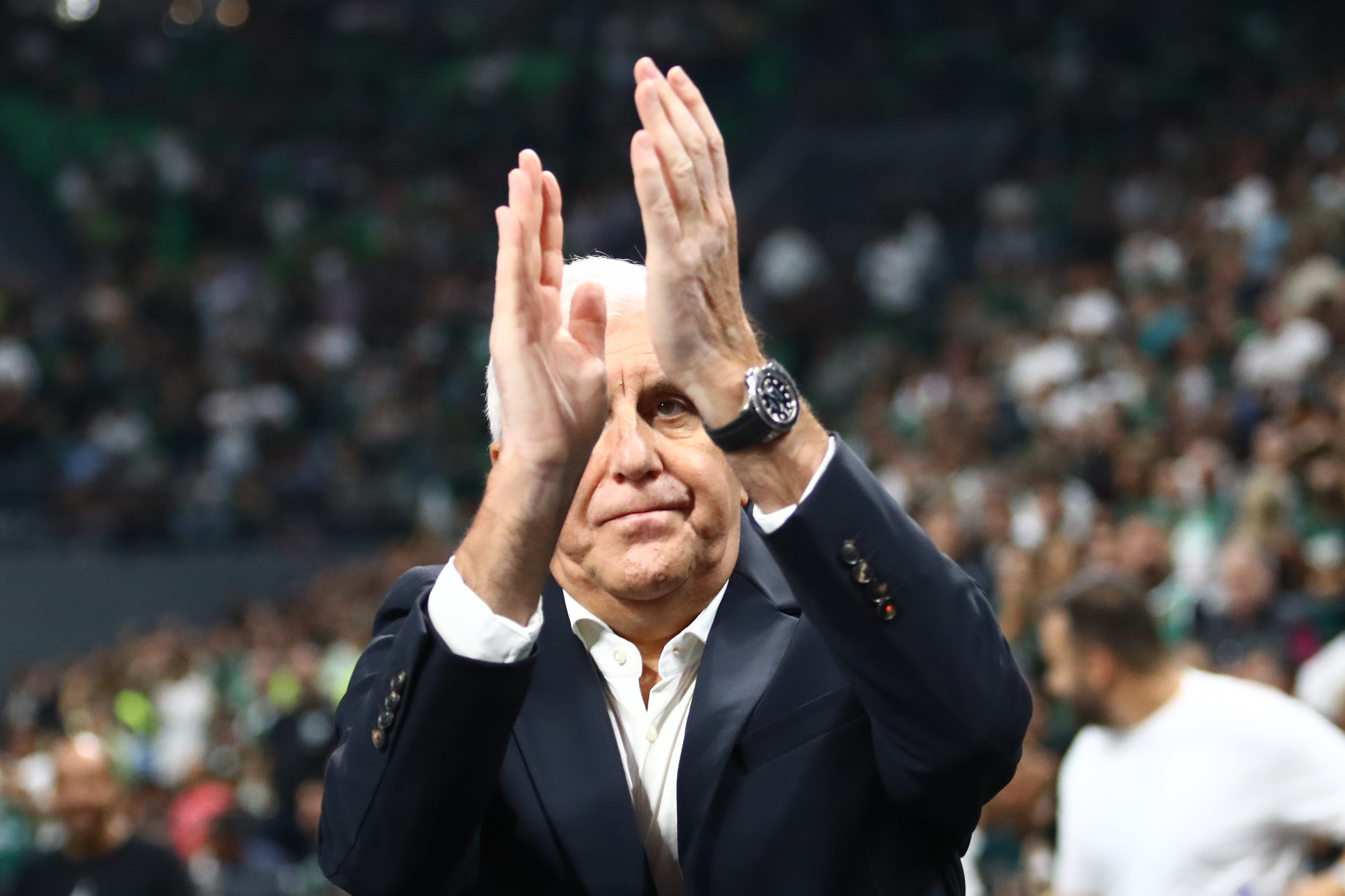 The King Is Back: «Σείστηκε» το T-Center κατά την είσοδο του Ζέλικο Ομπράντοβιτς (video)