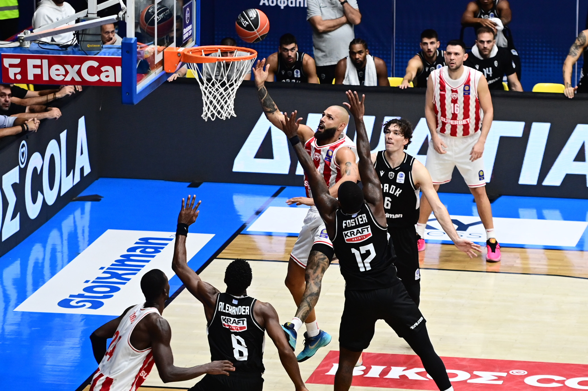 Oλυμπιακός - ΠΑΟΚ 101-96: Τα highligts της κατάκτησης του Super Cup απ' τους «ερυθρόλευκους» (video)