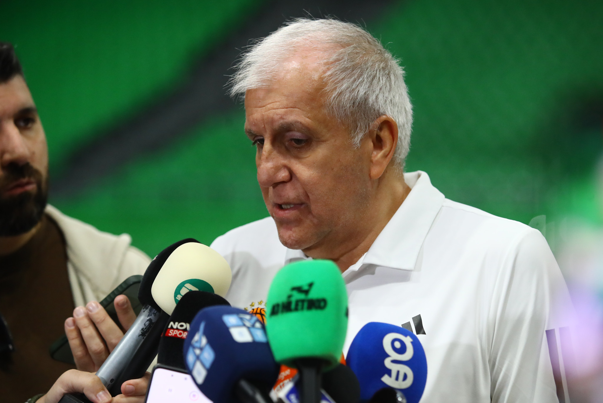 Ομπράντοβιτς: «Δεν... κλαίμε για το πρόγραμμα»