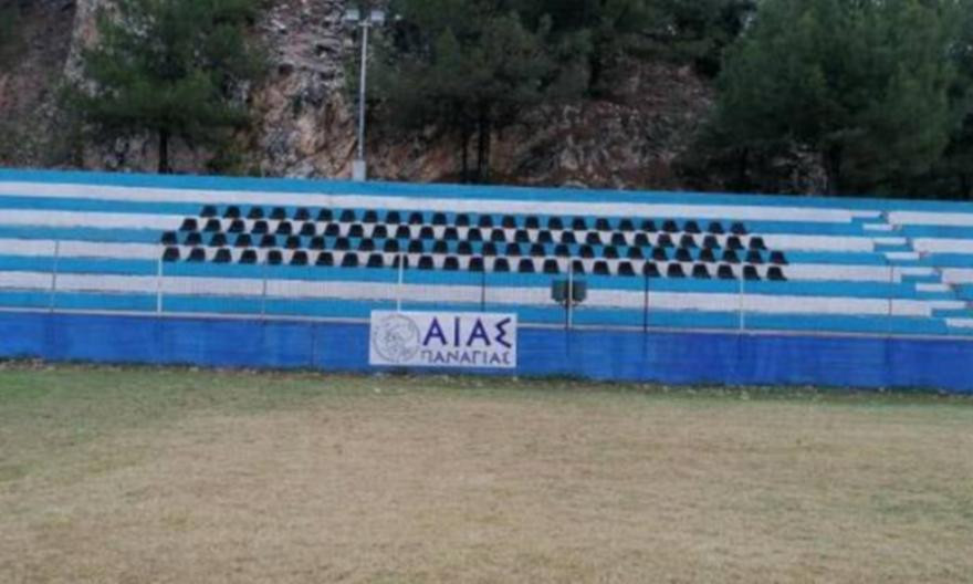 Σοκ σε αγώνα στην Καβάλα: 16χρονος ποδοσφαιριστής προσέκρουσε σε τοιχίο και τραυματίστηκε σοβαρά στο κεφάλι