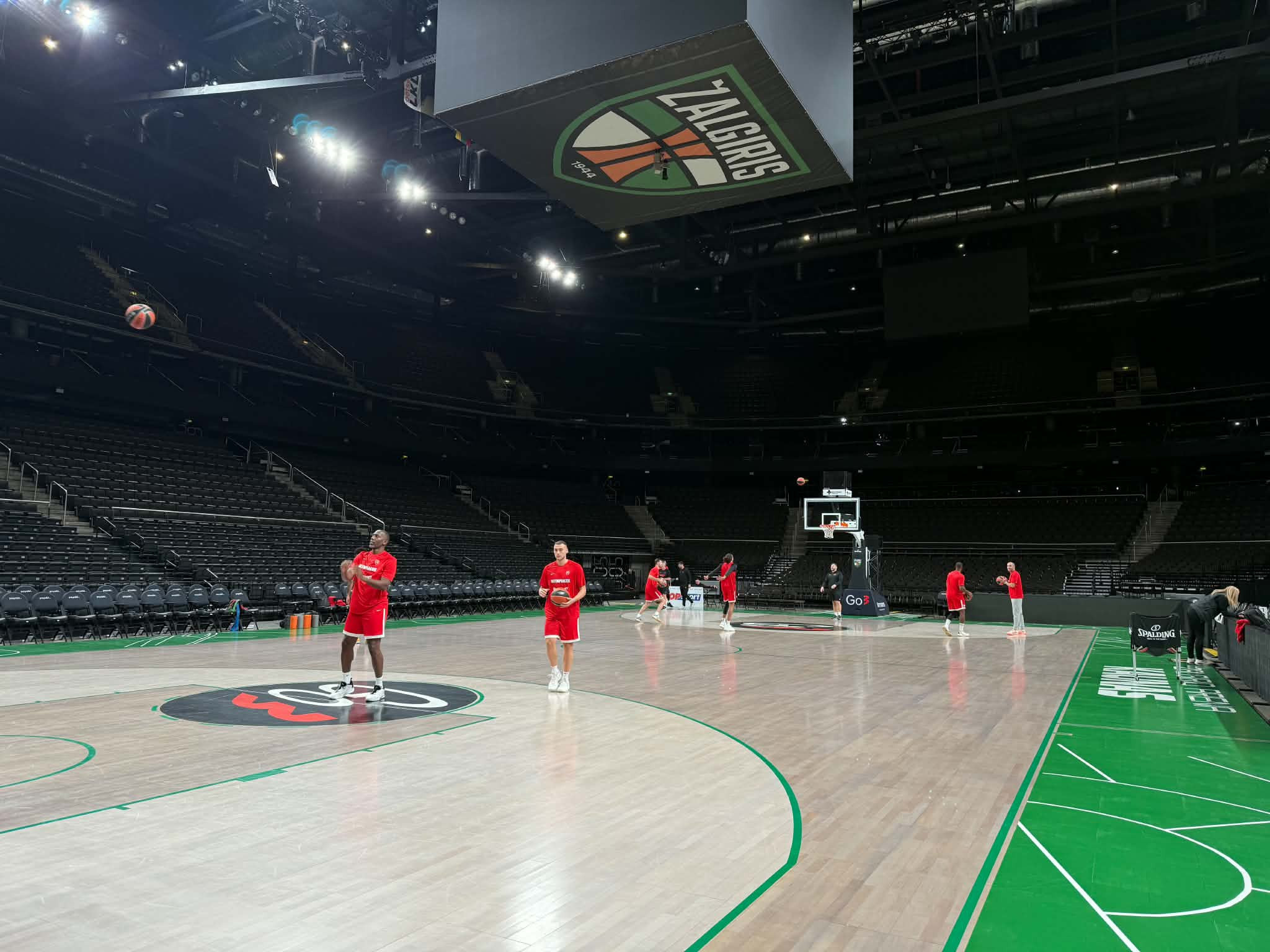 Η πρώτη προπόνηση του Ολυμπιακού στη Zalgirio Arena - To video του Athletiko