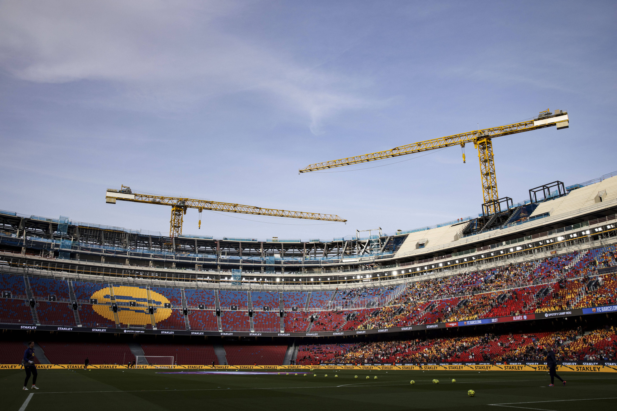 Η Μπαρτσελόνα θα εγκαταλείψει ξανά το Camp Nou - Το νέο κόστος ανακατασκευής εκτοξεύει το χρέος
