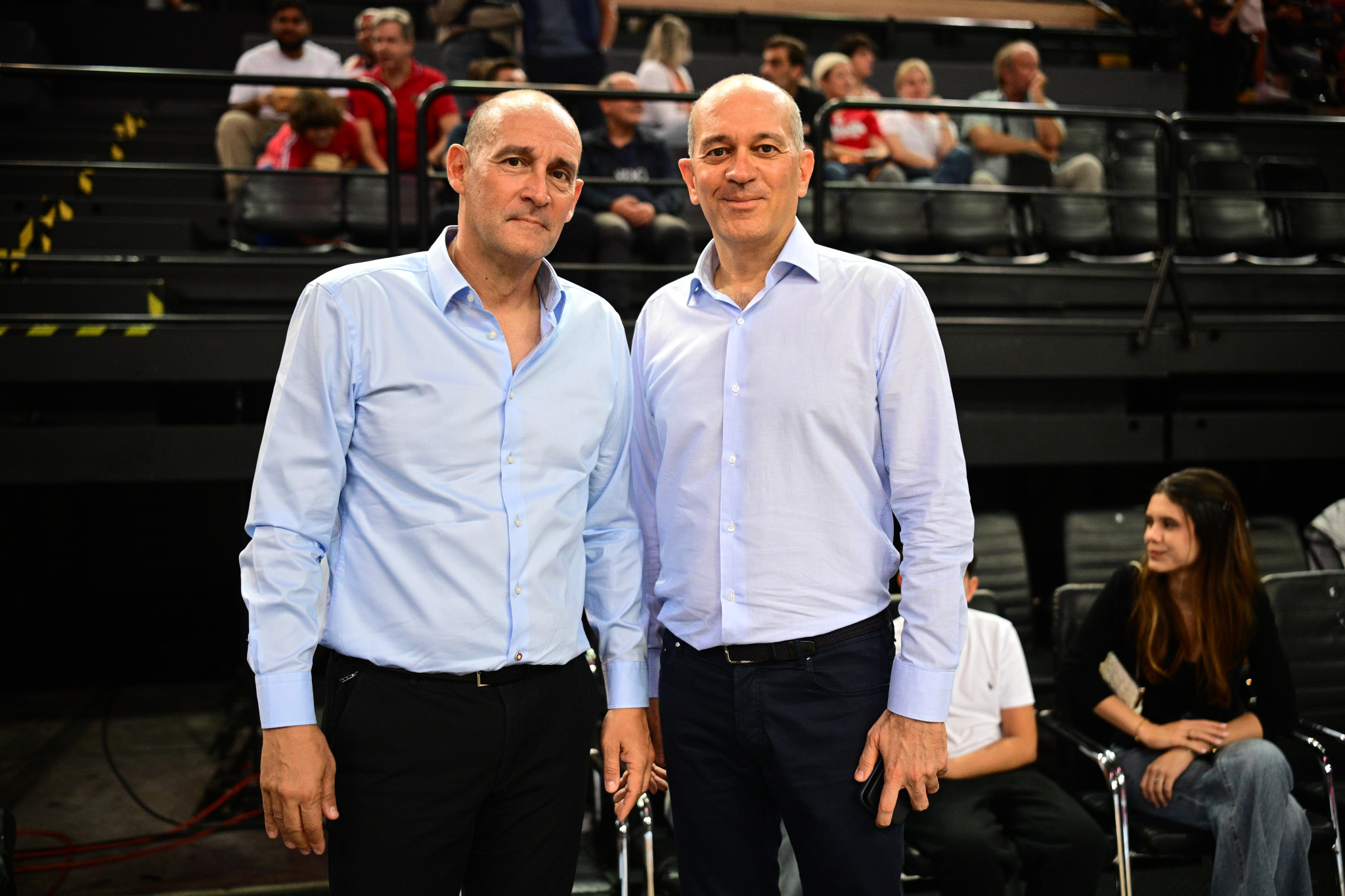 Οι αδερφοί Αγγελόπουλοι στη Sunel Arena για το ματς του Ολυμπιακού με την Εφές