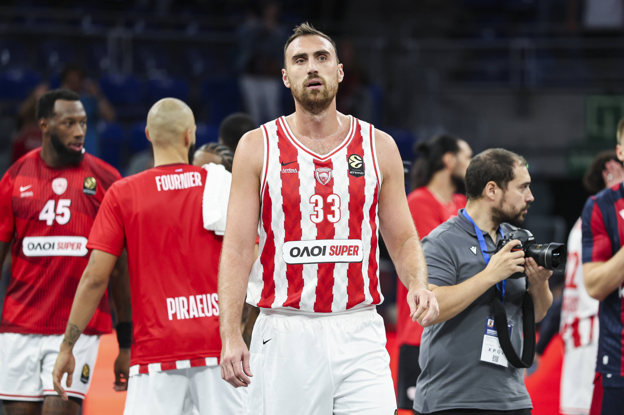 Τρίτη καλύτερη επίθεση, αλλά τελευταίος στα ριμπάουντ: Η απουσία του Μιλουτίνοφ που «πληρώνει» ο Ολυμπιακός