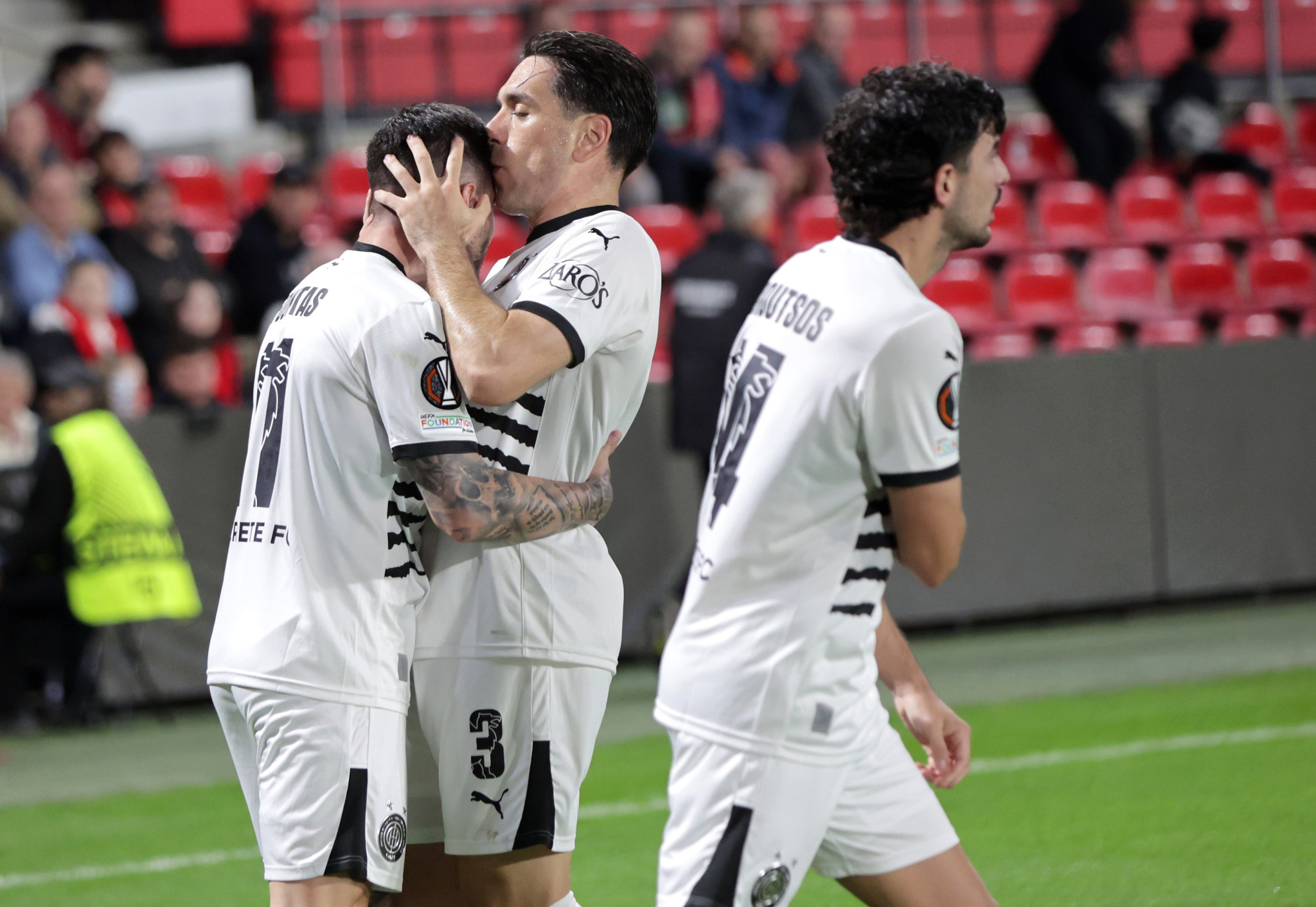 Με γκολ και αουτσάιντερ στο Europa League