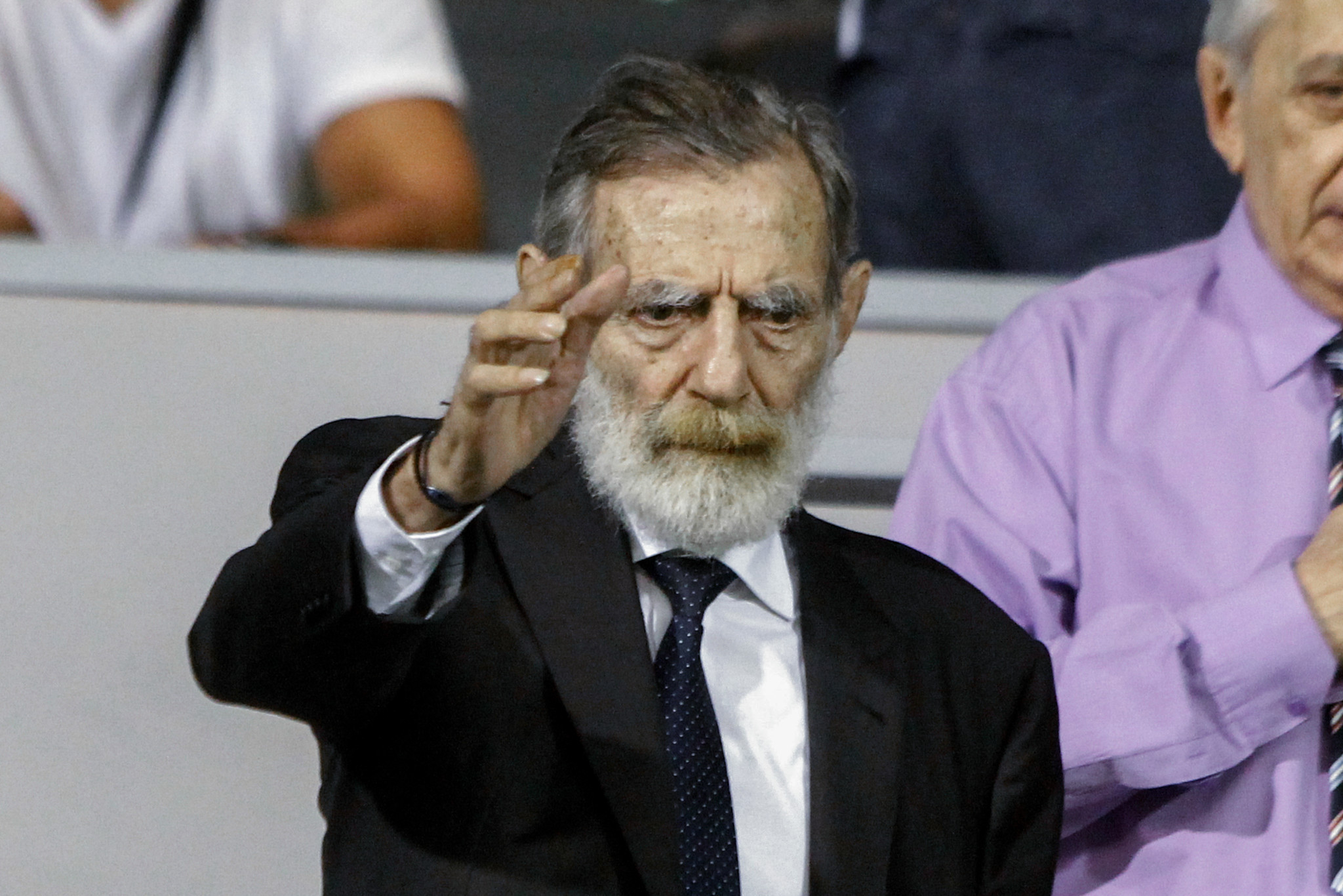 Αναβλήθηκε ποδοσφαιρικός αγώνας λόγω του θανάτου του Γιώργου Βαρδινογιάννη
