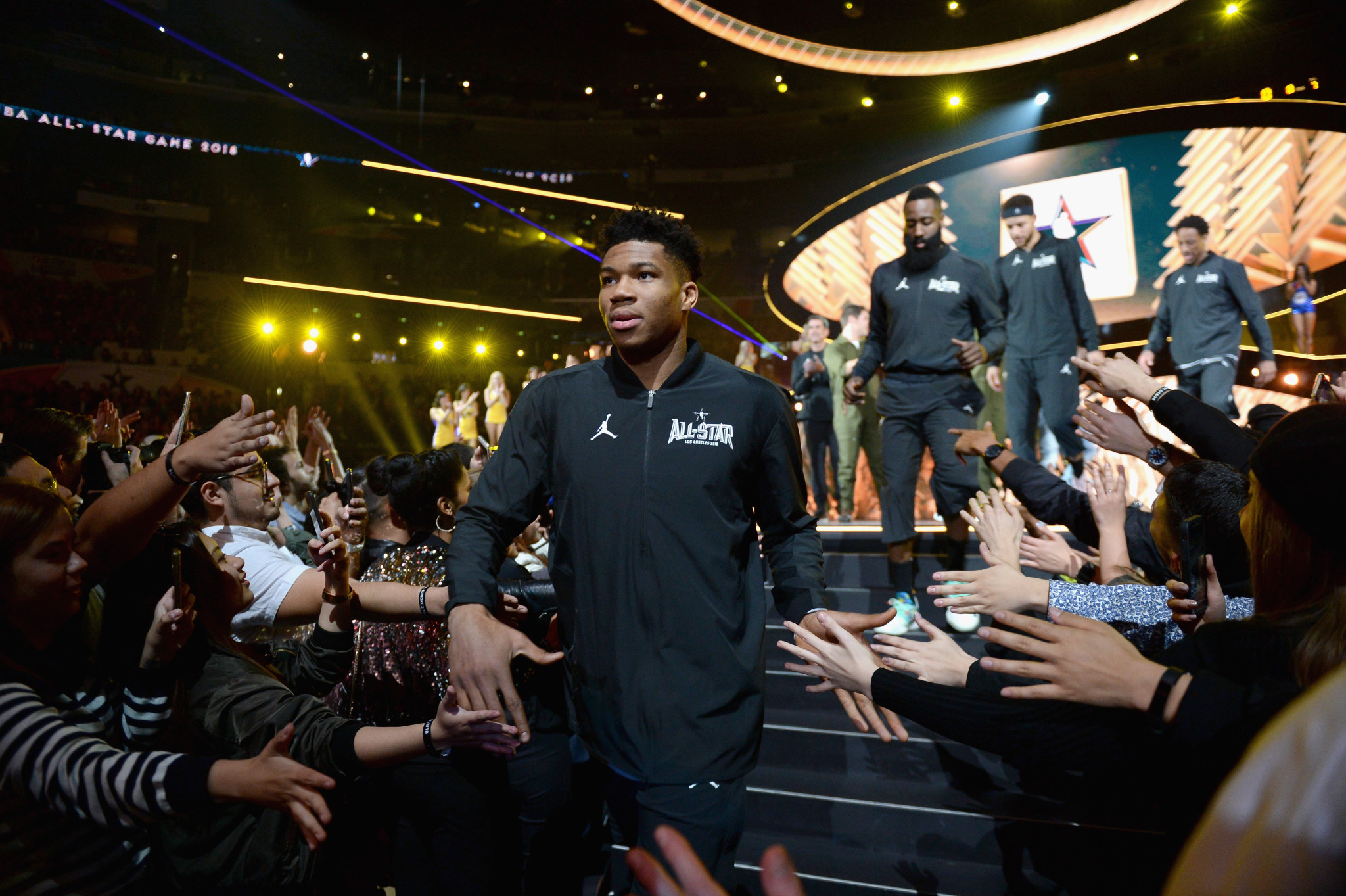 Οι πιο ακριβοπληρωμένοι του NBA: Το ρεκόρ του Κάρι και ο Αντετοκούνμπο που ξεπέρασε τον ΛεΜπρόν