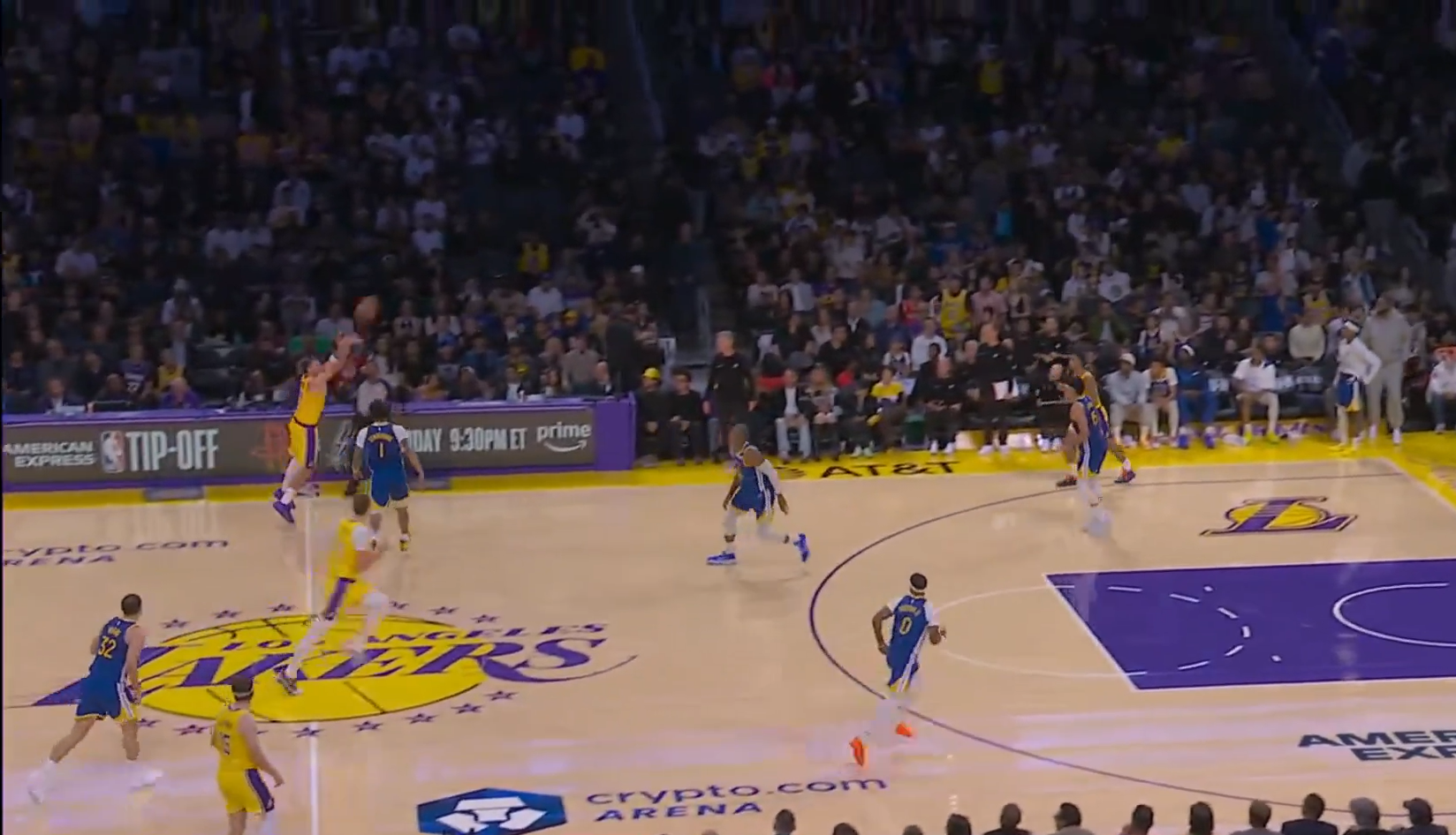 Luka Magic: Τρομερό buzzer-beater του Ντόντσιτς από το κέντρο (video)