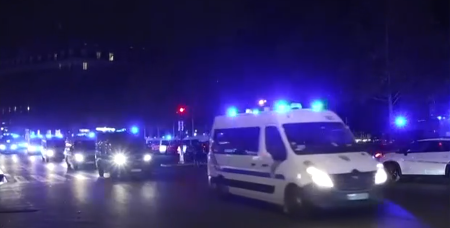 Δρακόντεια μέτρα για το Παρί - Μπαρτσελόνα λόγω της έντασης στη Γαλλία (video)