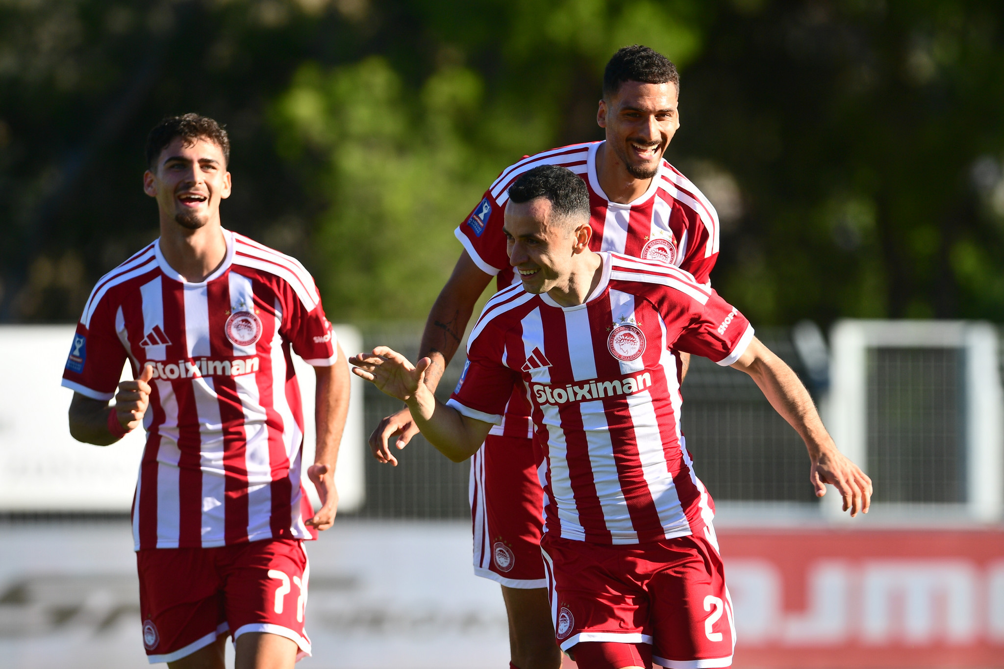 Με δυνατό συρτό σουτ του Σάλιακα το 0-1 του Ολυμπιακού (video)