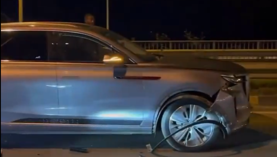 Στο νοσοκομείο ο Αντρέ Ονάνα μετά από τροχαίο - Στο αυτοκίνητο επέβαινε κι η οικογένειά του (video)