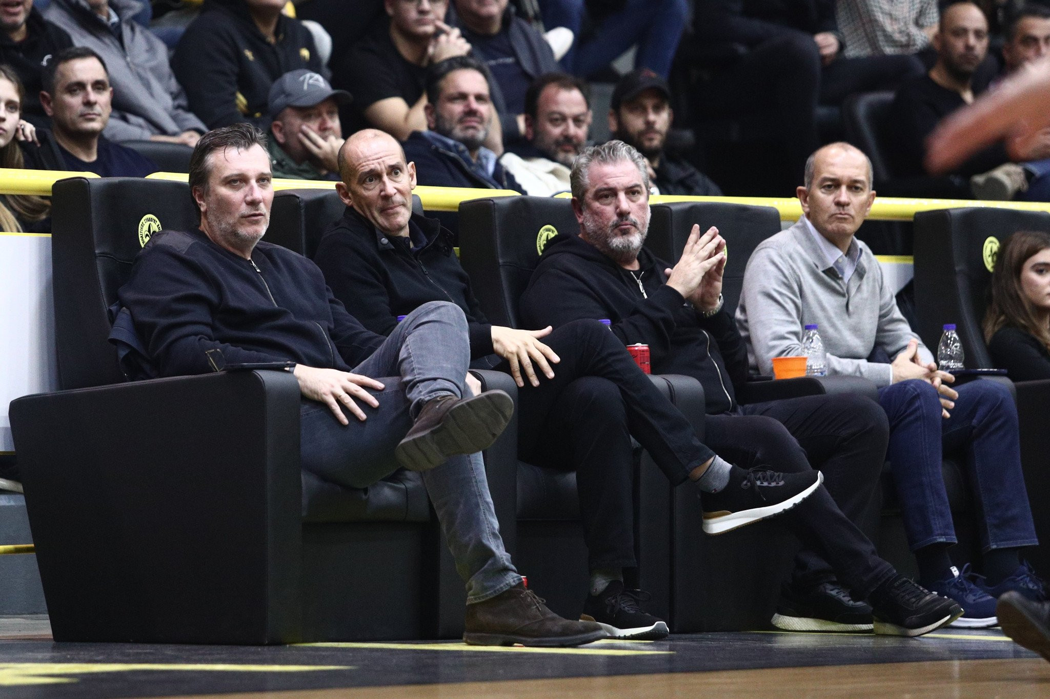 Απαγόρευση εισόδου στον πρόεδρο του Αμαρουσίου για έναν μήνα