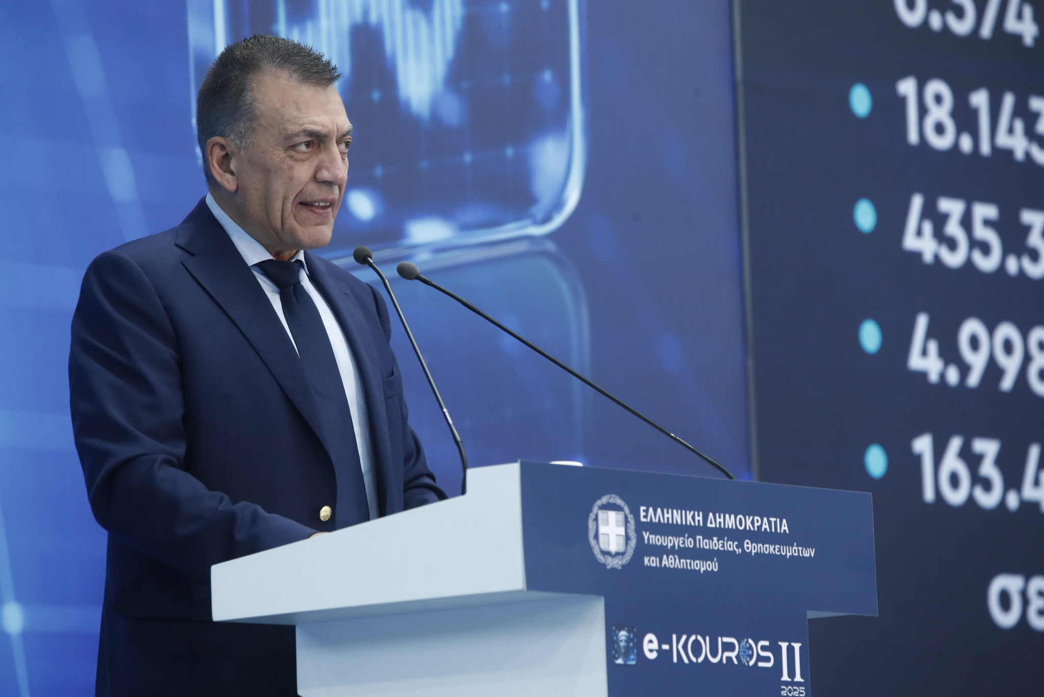 Βρούτσης: «Το ΣΕΦ ανήκει δικαιωματικά στον Ολυμπιακό»