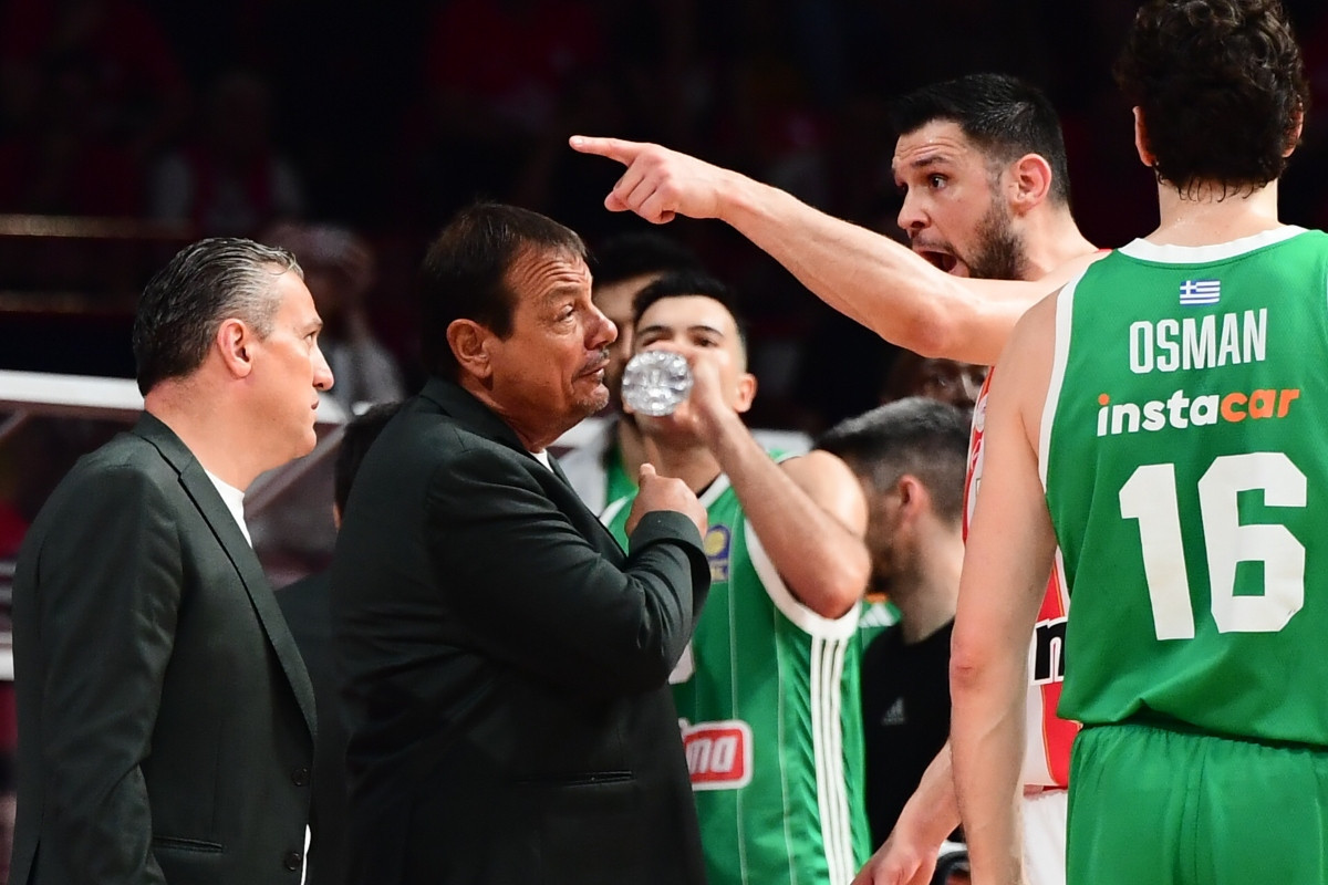 «Έβρεξε» τεχνικές ποινές στο Game 2 του Ολυμπιακού κόντρα στον Παναθηναϊκό - Πόσες δόθηκαν και σε ποιους