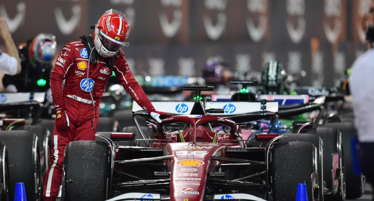 Η πρώτη εικόνα της νέας Ferrari των Χάμιλτον και Λεκλέρ (video)